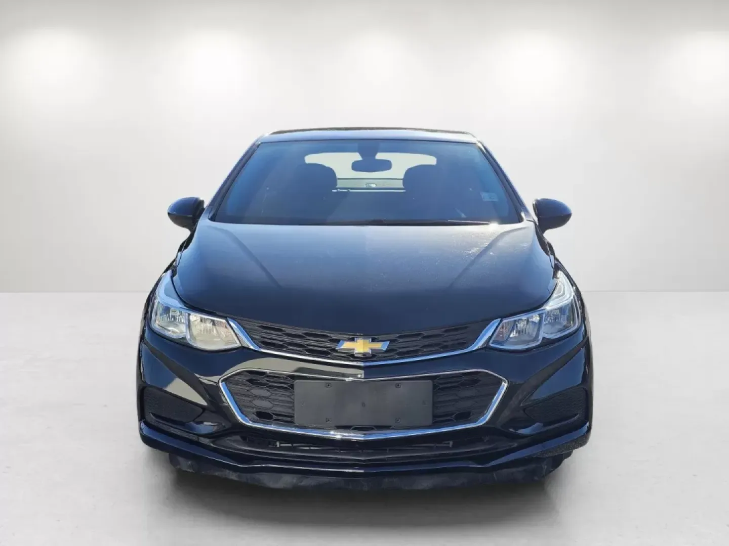 2019 /Jet Black Chevrolet Cruze LS (1G1BC5SM5K7) with an Other engine, located at 1430 Gateway Drive, Opelika, AL, 36801, (334) 239-0944, 32.637871, -85.409790 - **Discover Your Next Adventure with the 2019 Chevrolet Cruze at Gils Auto!** <br /> <br /> Are you in search of a reliable, stylish vehicle to elevate your daily commutes or weekend getaways? Look no further! The 2019 Chevrolet Cruze LS is the perfect sedan for budget-conscious buyers and growing fa - Photo#1