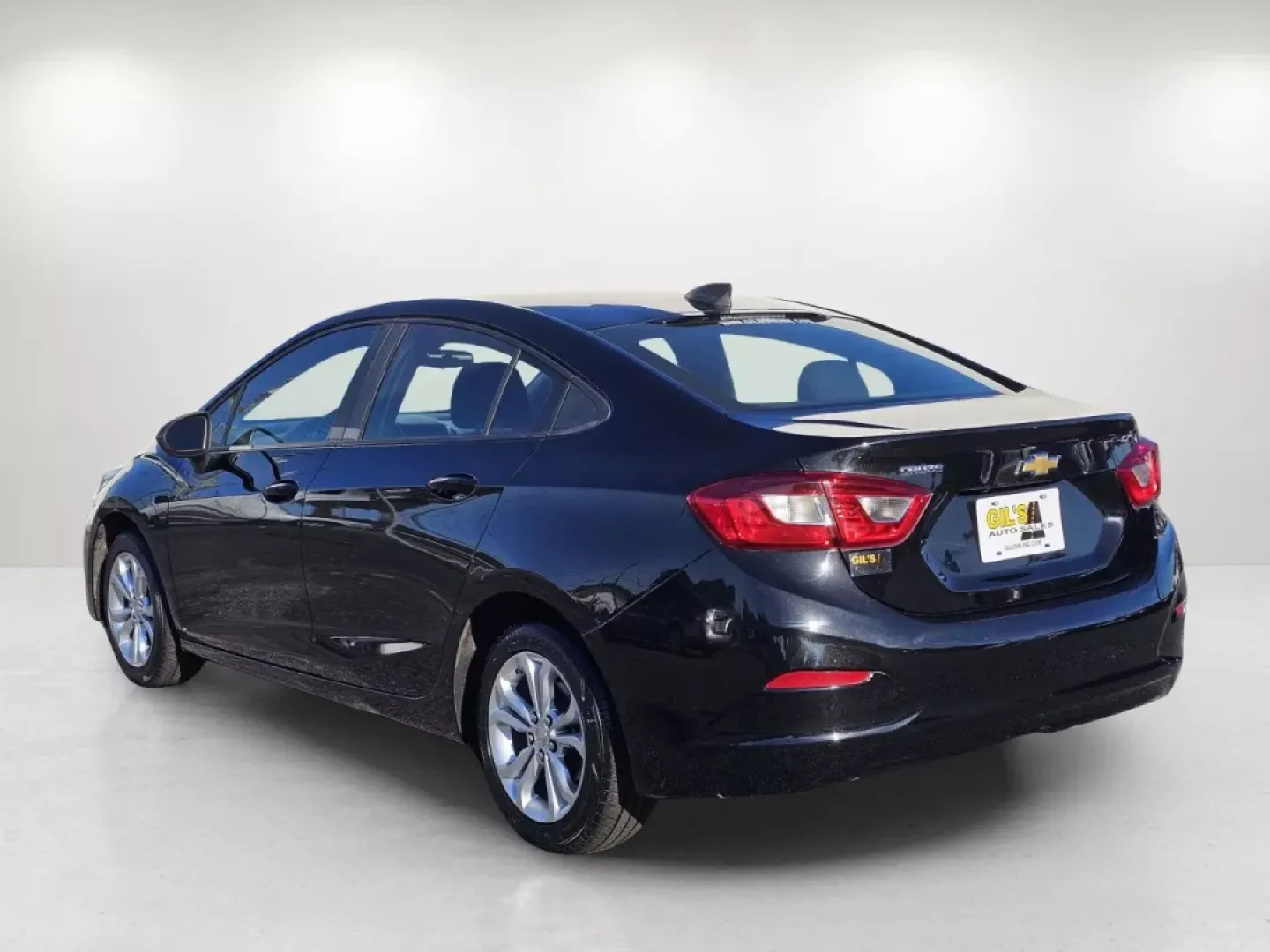 2019 /Jet Black Chevrolet Cruze LS (1G1BC5SM5K7) with an Other engine, located at 1430 Gateway Drive, Opelika, AL, 36801, (334) 239-0944, 32.637871, -85.409790 - **Discover Your Next Adventure with the 2019 Chevrolet Cruze at Gils Auto!** <br /> <br /> Are you in search of a reliable, stylish vehicle to elevate your daily commutes or weekend getaways? Look no further! The 2019 Chevrolet Cruze LS is the perfect sedan for budget-conscious buyers and growing fa - Photo#6