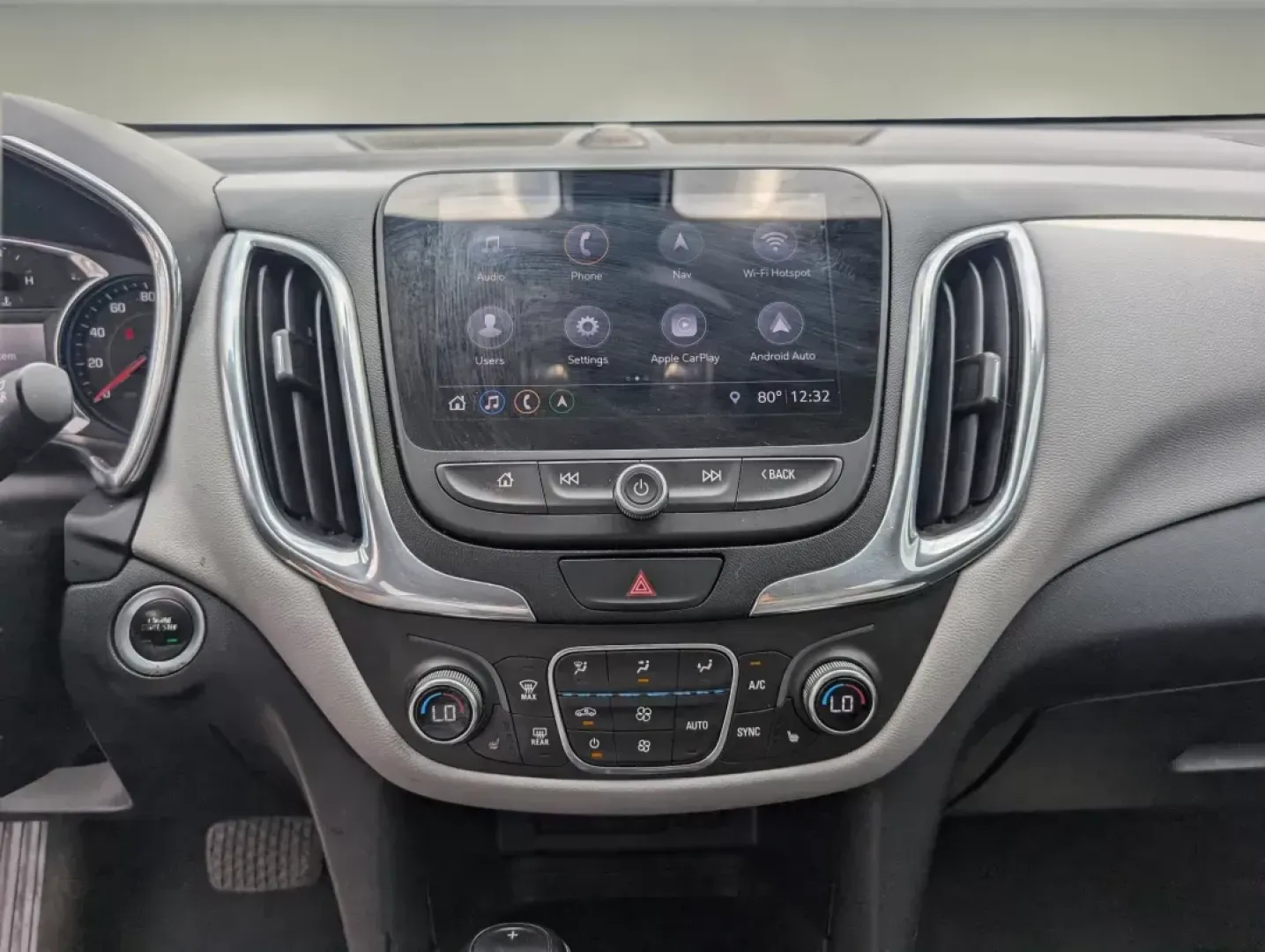 2019 /Medium Ash Gray Chevrolet Equinox LT (2GNAXKEV1K6) with an Turbocharged Gas I4 1.5L/92 engine, 6-Speed Automatic transmission, located at 521 Old Farm Lane Rd, Prattville, AL, 36066, (334) 325-1505, 32.482460, -86.416367 - 2019 Chevrolet Equinox LT - Photo#13