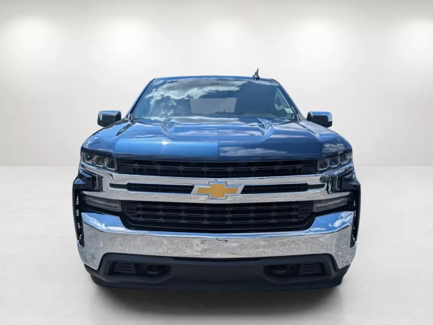 2019 /Jet Black Chevrolet Silverado 1500 LT (3GCUYDED8KG) with an Other engine, located at 5115 14th Ave., Columbus, GA, 31904, (706) 323-0345, 32.511494, -84.971046 - Discover the thrill of adventure with this 2019 Chevrolet Silverado 1500 LT, a pickup truck designed for those who crave both ruggedness and comfort, perfect for weekend getaways or daily commuting in Phenix City, AL. Whether you're a growing family needing extra space or a weekend warrior ready for - Photo#0