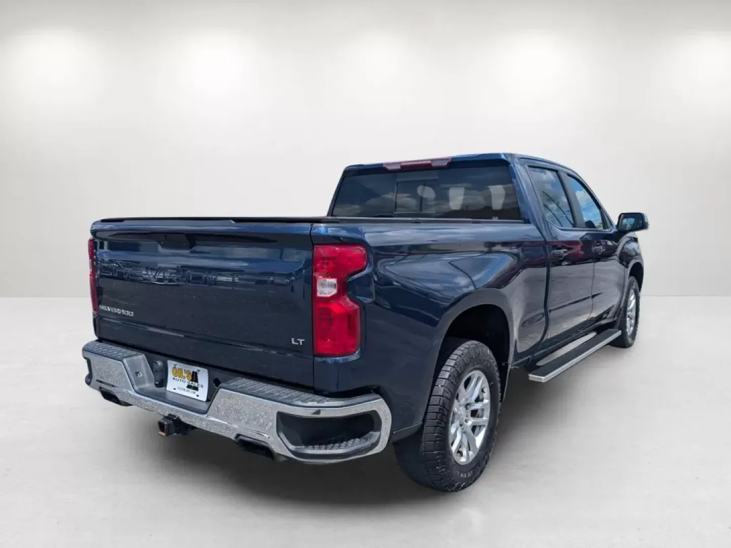 2019 /Jet Black Chevrolet Silverado 1500 LT (3GCUYDED8KG) with an Other engine, located at 5115 14th Ave., Columbus, GA, 31904, (706) 323-0345, 32.511494, -84.971046 - Discover the thrill of adventure with this 2019 Chevrolet Silverado 1500 LT, a pickup truck designed for those who crave both ruggedness and comfort, perfect for weekend getaways or daily commuting in Phenix City, AL. Whether you're a growing family needing extra space or a weekend warrior ready for - Photo#3