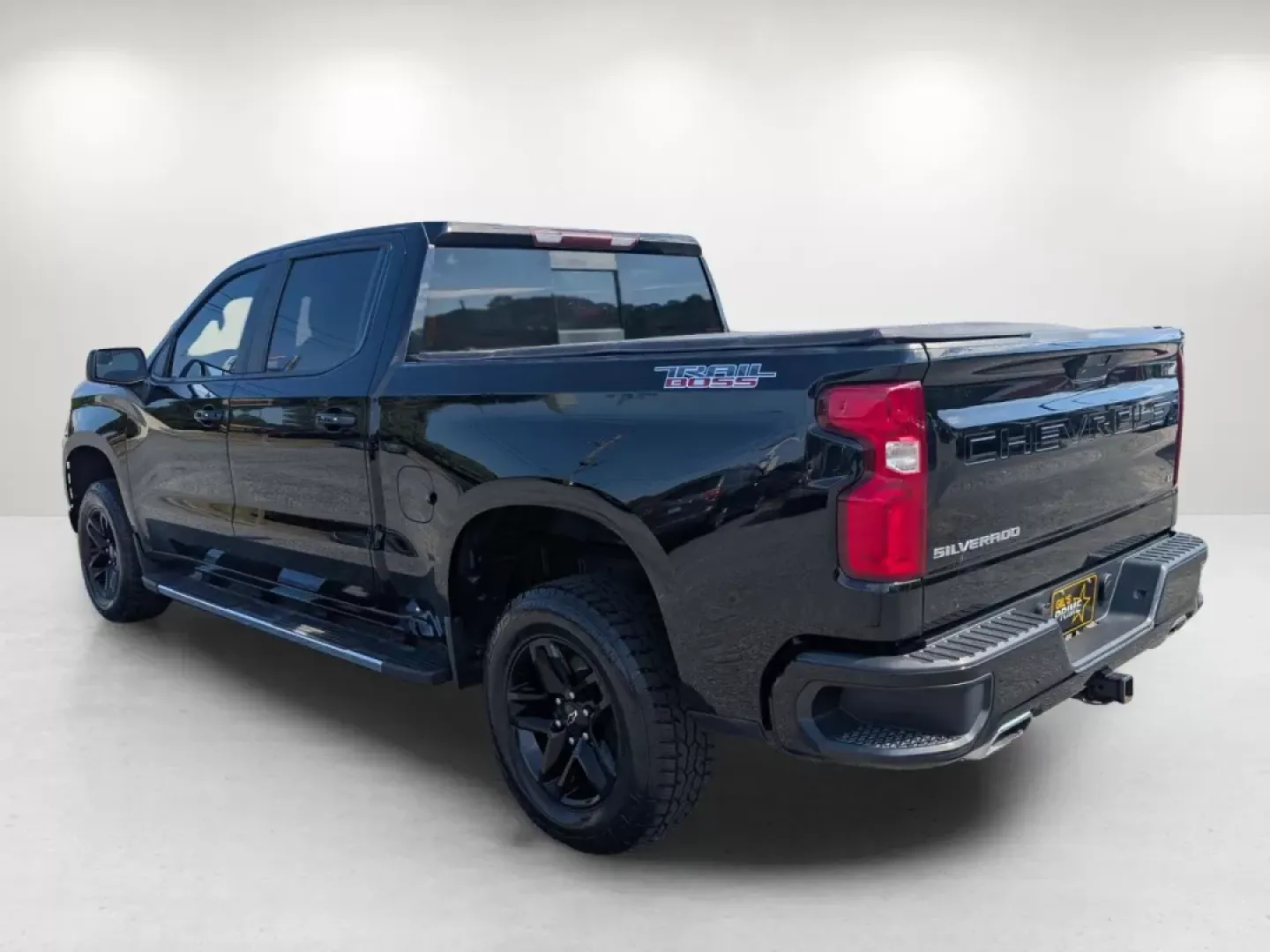 2019 /Jet Black Chevrolet Silverado 1500 LT Trail Boss (1GCPYFED5KZ) with an Other engine, located at 1430 Gateway Drive, Opelika, AL, 36801, (334) 239-0944, 32.637871, -85.409790 - **Adventure Awaits with the 2019 Chevrolet Silverado 1500 LT Trail Boss! Perfect for Weekend Warriors and Family Road Trips!**<br /> <br /> Looking for the ultimate pickup that combines rugged capability with modern comforts? Look no further than the 2019 Chevrolet Silverado 1500 LT Trail Boss, avai - Photo#6