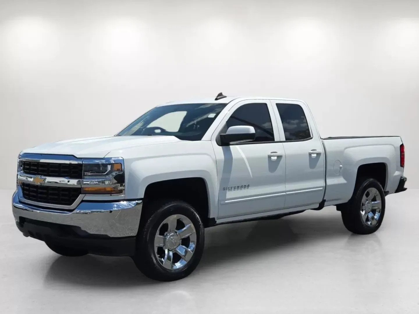 2019 /Jet Black Chevrolet Silverado 1500 LD LT (2GCRCPEC1K1) with an Other engine, located at 521 Old Farm Lane Rd, Prattville, AL, 36066, (334) 325-1505, 32.482460, -86.416367 - Are you on the lookout for a versatile pickup truck that balances power and comfort? Meet the 2019 Chevrolet Silverado 1500 LD LT, an ideal choice for weekend adventures, heavy-duty tasks, or simply commuting around Phenix City, AL. This robust extended cab pickup is designed to cater to various lif - Photo#1