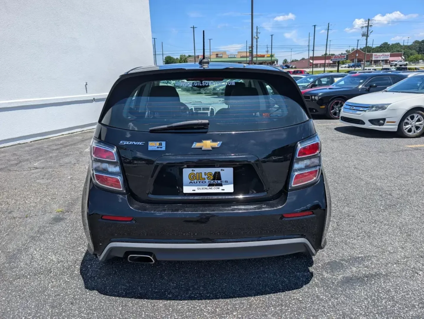2019 /Jet Black/Dark Titanium Chevrolet Sonic LT (1G1JG6SB9K4) with an Other engine, located at 5115 14th Ave., Columbus, GA, 31904, (706) 323-0345, 32.511494, -84.971046 - **Discover Your Perfect Companion for Daily Adventures: The 2019 Chevrolet Sonic LT Hatchback at Gils Auto!**<br /> <br /> Looking for a versatile and stylish hatchback that fits seamlessly into your busy lifestyle? The 2019 Chevrolet Sonic LT is your answer! Perfect for urban commuters, families on - Photo#5