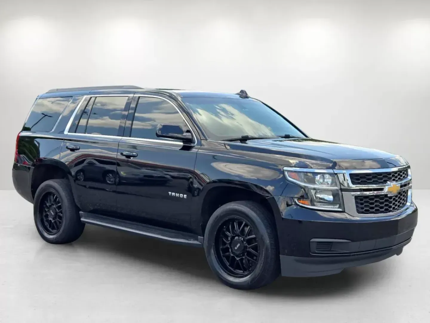 2019 /Jet Black Chevrolet Tahoe LS (1GNSCAKC7KR) with an Other engine, located at 7000 Northlake Connector, Columbus, GA, 31904, (706) 987-8085, 32.524975, -84.978134 - **Discover the Perfect Family Adventure Vehicle: 2019 Chevrolet Tahoe LS at Gils Auto - Columbus #2!**<br /> <br /> Are you searching for a spacious, versatile SUV that can handle everything from school runs to weekend getaways? Look no further than the 2019 Chevrolet Tahoe LS, available now at Gils - Photo#2