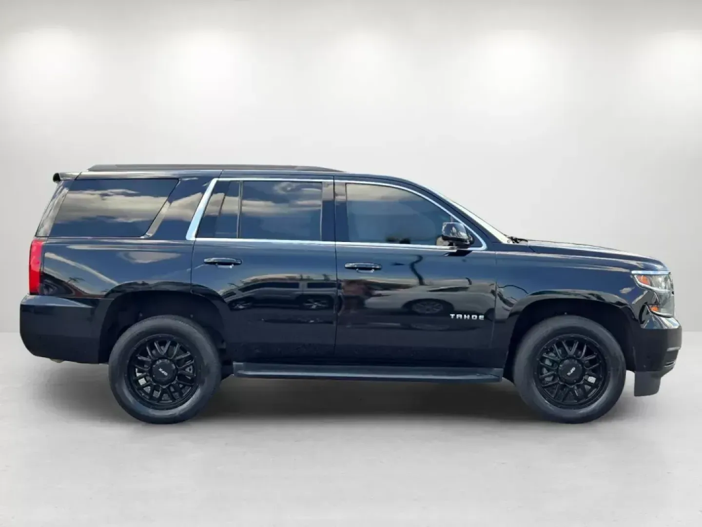 2019 /Jet Black Chevrolet Tahoe LS (1GNSCAKC7KR) with an Other engine, located at 7000 Northlake Connector, Columbus, GA, 31904, (706) 987-8085, 32.524975, -84.978134 - **Discover the Perfect Family Adventure Vehicle: 2019 Chevrolet Tahoe LS at Gils Auto - Columbus #2!**<br /> <br /> Are you searching for a spacious, versatile SUV that can handle everything from school runs to weekend getaways? Look no further than the 2019 Chevrolet Tahoe LS, available now at Gils - Photo#3