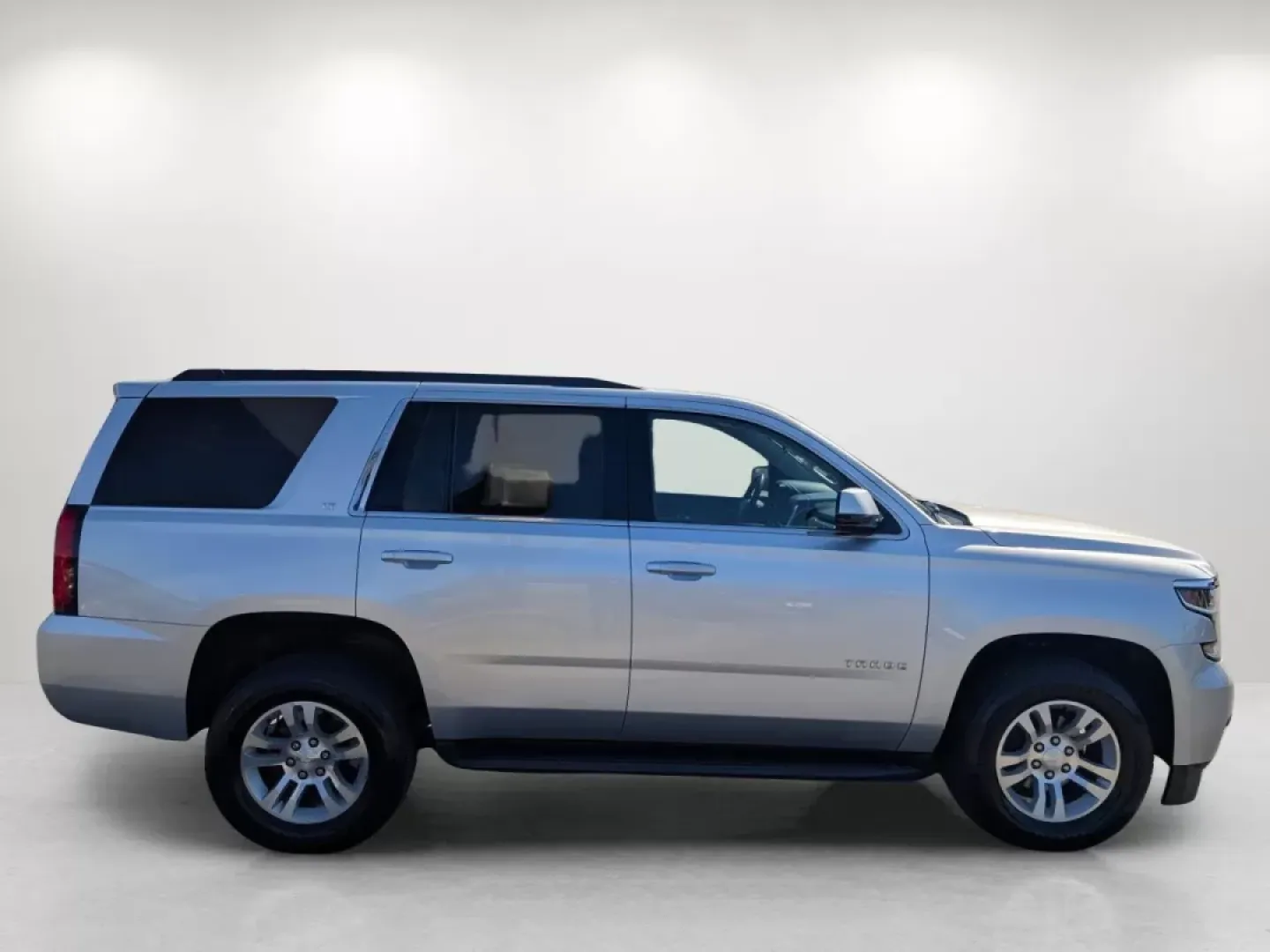 2019 /Jet Black/Dark Ash Chevrolet Tahoe LT (1GNSCBKC1KR) with an Other engine, located at 3959 U.S. 80 W, Phenix City, AL, 36870, (334) 297-4885, 32.469296, -85.135185 - ### Explore the Great Outdoors with the 2019 Chevrolet Tahoe LT at Gils Auto - Phenix City<br /> <br /> Are you ready to elevate your family's adventures? The 2019 Chevrolet Tahoe LT is the perfect companion for those who crave excitement, whether it's a weekend getaway to Lake Harding or a daily co - Photo#4