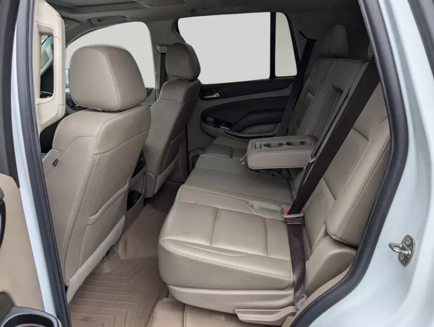 2019 /Cocoa/Dune Chevrolet Tahoe LT (1GNSCBKC9KR) with an Other engine, located at 7000 Northlake Connector, Columbus, GA, 31904, (706) 987-8085, 32.524975, -84.978134 - 2019 Chevrolet Tahoe LT - Photo#10