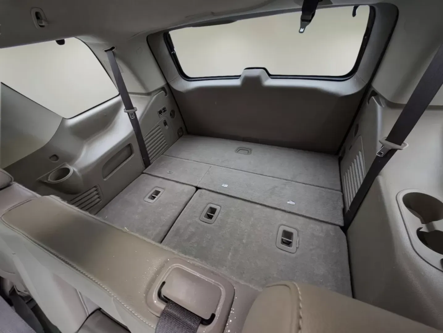 2019 /Cocoa/Dune Chevrolet Tahoe LT (1GNSCBKC9KR) with an Other engine, located at 7000 Northlake Connector, Columbus, GA, 31904, (706) 987-8085, 32.524975, -84.978134 - 2019 Chevrolet Tahoe LT - Photo#11