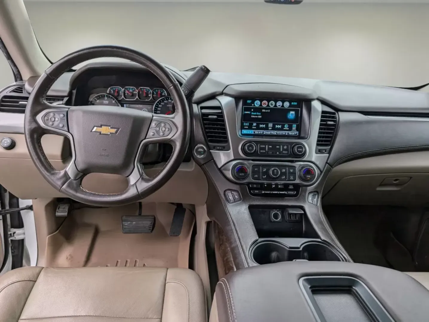 2019 /Cocoa/Dune Chevrolet Tahoe LT (1GNSCBKC9KR) with an Other engine, located at 7000 Northlake Connector, Columbus, GA, 31904, (706) 987-8085, 32.524975, -84.978134 - 2019 Chevrolet Tahoe LT - Photo#12