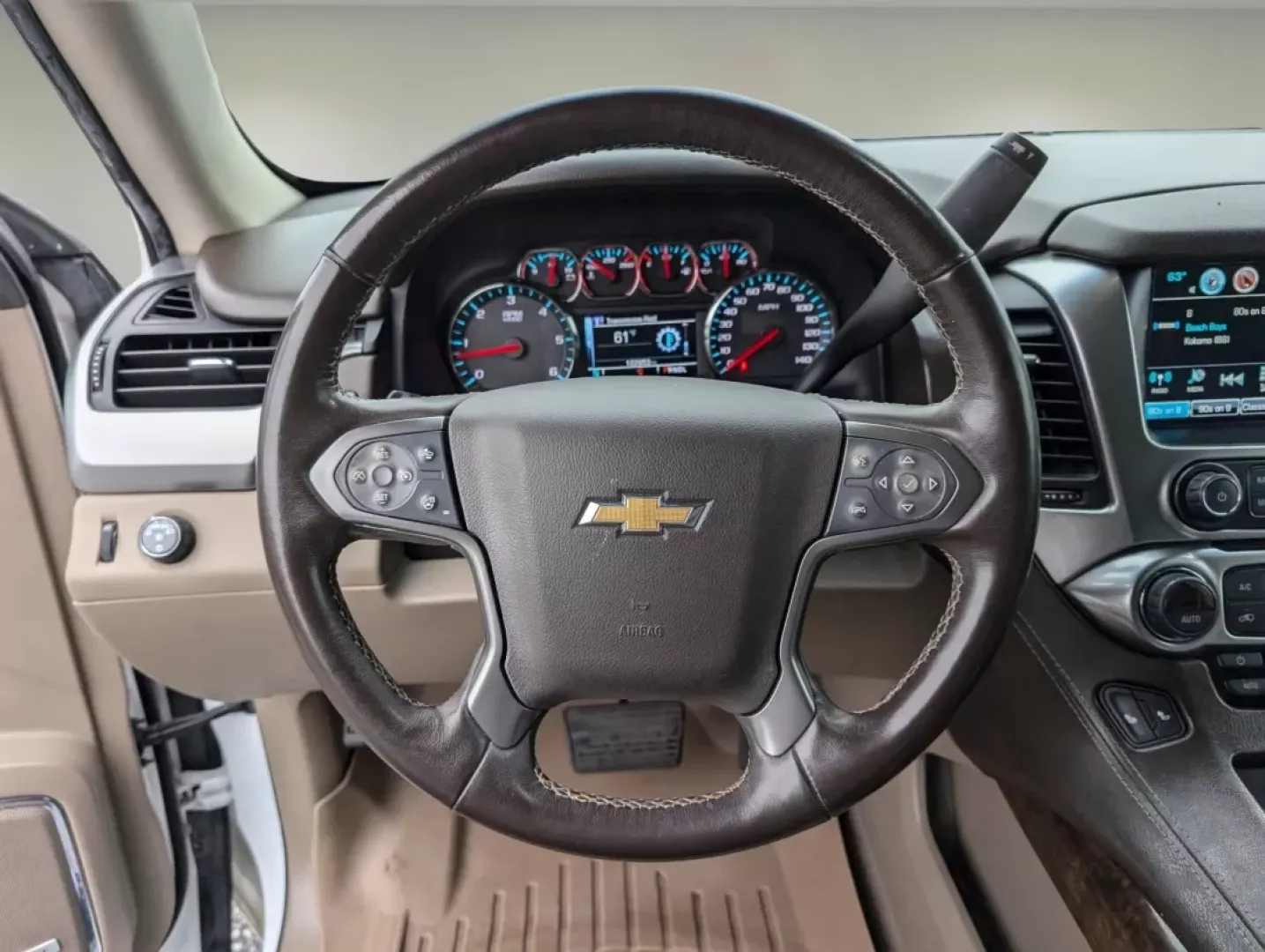 2019 /Cocoa/Dune Chevrolet Tahoe LT (1GNSCBKC9KR) with an Other engine, located at 7000 Northlake Connector, Columbus, GA, 31904, (706) 987-8085, 32.524975, -84.978134 - 2019 Chevrolet Tahoe LT - Photo#15