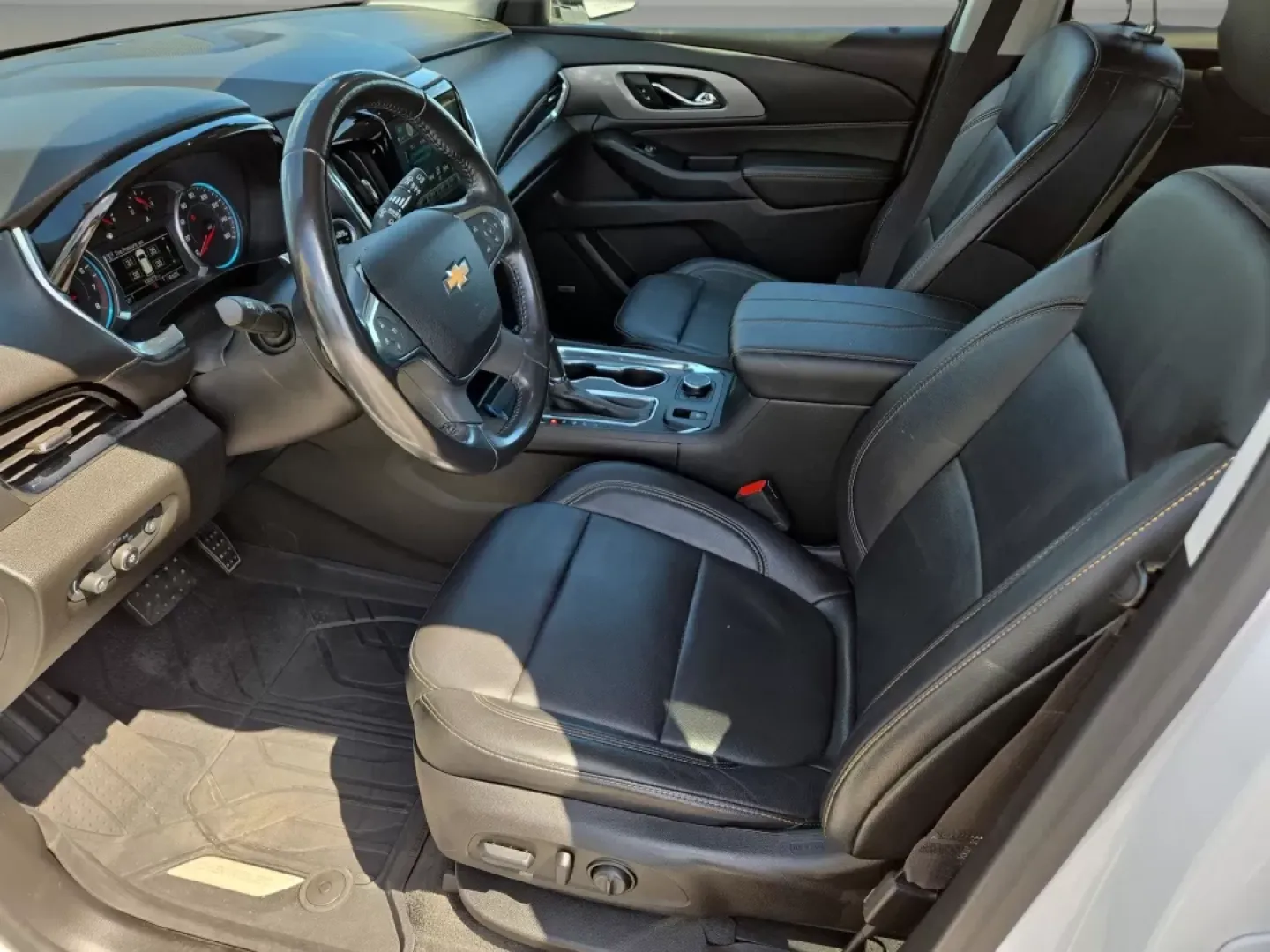 2019 /Jet Black Chevrolet Traverse RS (1GNEVJKW2KJ) with an Other engine, located at 804 22nd Ave, Phenix City, AL, 36870, (334) 297-1860, 32.484749, -85.024475 - **Adventure Awaits: 2019 Chevrolet Traverse RS in Phenix City, AL Perfect for Family Road Trips and Daily Commutes!**<br /> <br /> Are you ready to elevate your driving experience? The 2019 Chevrolet Traverse RS is designed for families and adventurers alike. Imagine cruising through the beautiful - Photo#16