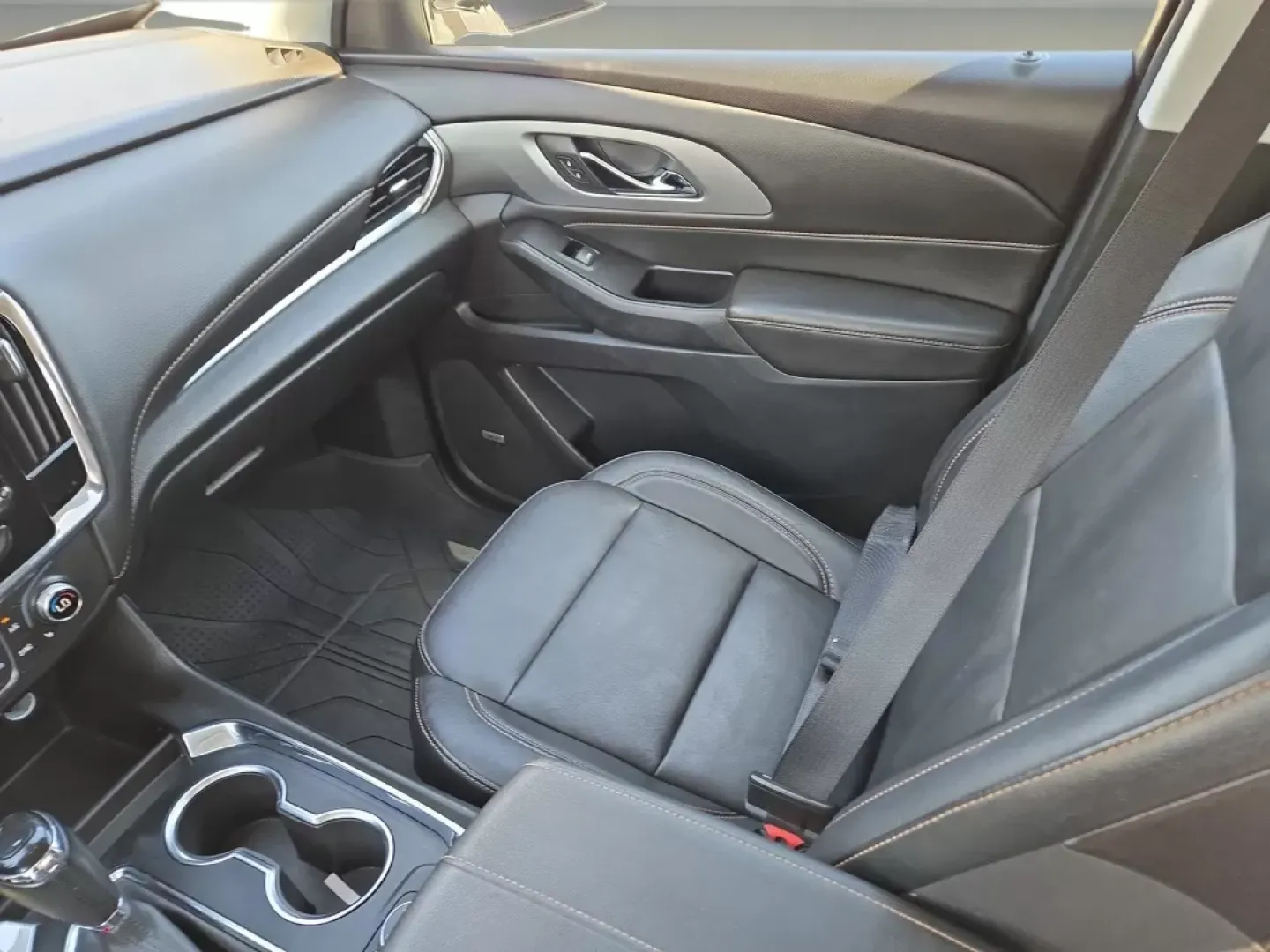 2019 /Jet Black Chevrolet Traverse RS (1GNEVJKW2KJ) with an Other engine, located at 804 22nd Ave, Phenix City, AL, 36870, (334) 297-1860, 32.484749, -85.024475 - **Adventure Awaits: 2019 Chevrolet Traverse RS in Phenix City, AL Perfect for Family Road Trips and Daily Commutes!**<br /> <br /> Are you ready to elevate your driving experience? The 2019 Chevrolet Traverse RS is designed for families and adventurers alike. Imagine cruising through the beautiful - Photo#20