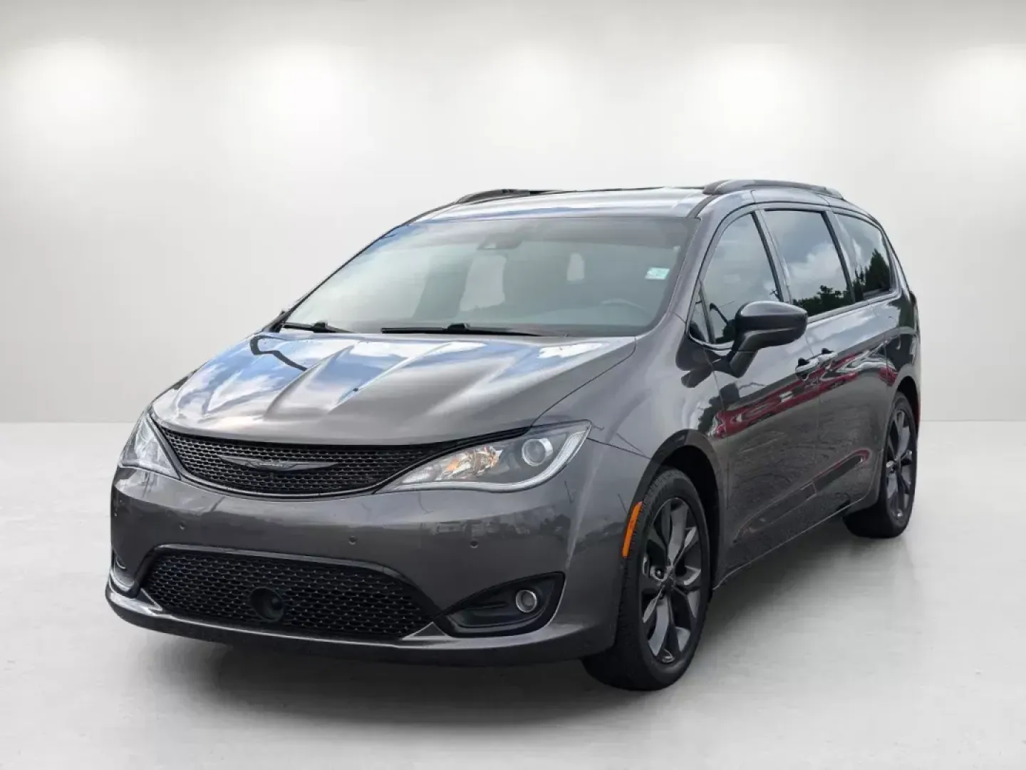 2019 /Black/Black/Black Chrysler Pacifica Touring Plus (2C4RC1FG7KR) with an Regular Unleaded V-6 3.6 L/220 engine, 9-Speed Automatic w/OD transmission, located at 3959 U.S. 80 W, Phenix City, AL, 36870, (334) 297-4885, 32.469296, -85.135185 - 2019 Chrysler Pacifica Touring Plus - Photo#1