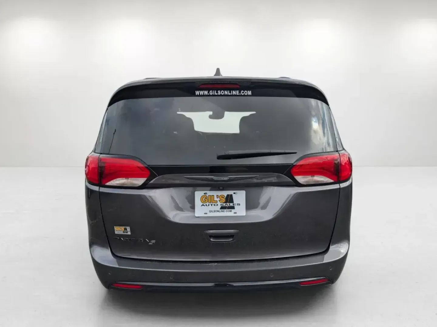 2019 /Black/Black/Black Chrysler Pacifica Touring Plus (2C4RC1FG7KR) with an Regular Unleaded V-6 3.6 L/220 engine, 9-Speed Automatic w/OD transmission, located at 3959 U.S. 80 W, Phenix City, AL, 36870, (334) 297-4885, 32.469296, -85.135185 - 2019 Chrysler Pacifica Touring Plus - Photo#6