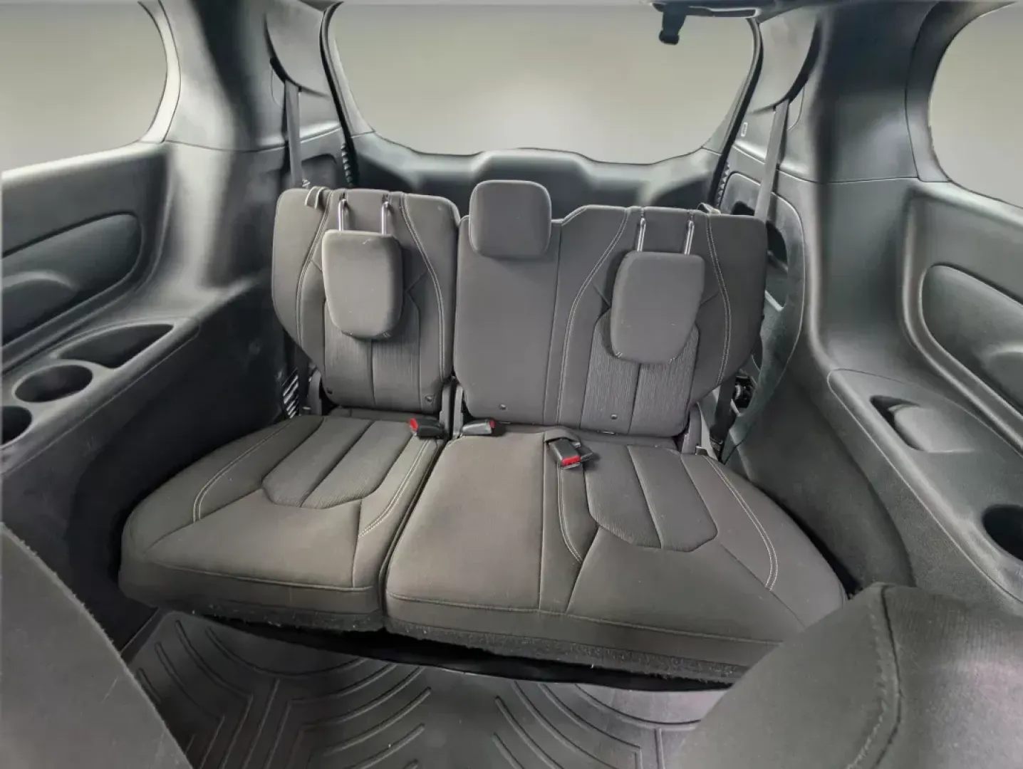 2019 /Black/Black/Black Chrysler Pacifica Touring Plus (2C4RC1FG7KR) with an Regular Unleaded V-6 3.6 L/220 engine, 9-Speed Automatic w/OD transmission, located at 3959 U.S. 80 W, Phenix City, AL, 36870, (334) 297-4885, 32.469296, -85.135185 - 2019 Chrysler Pacifica Touring Plus - Photo#12
