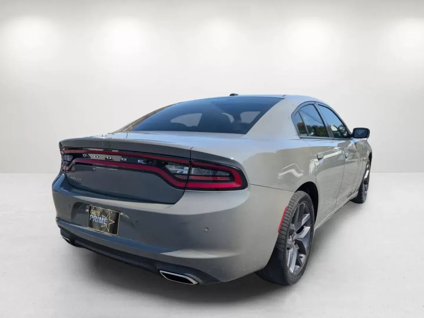 2019 /Black Dodge Charger SXT (2C3CDXBG9KH) with an Other engine, located at 1430 Gateway Drive, Opelika, AL, 36801, (334) 239-0944, 32.637871, -85.409790 - **Unleash Your Weekend Adventures with the 2019 Dodge Charger SXT!**<br /> <br /> Are you ready to elevate your driving experience? At Gils Auto in Phenix City, AL, we proudly present the 2019 Dodge Charger SXT, perfect for those who crave excitement and style. Whether you're commuting to work, runn - Photo#4