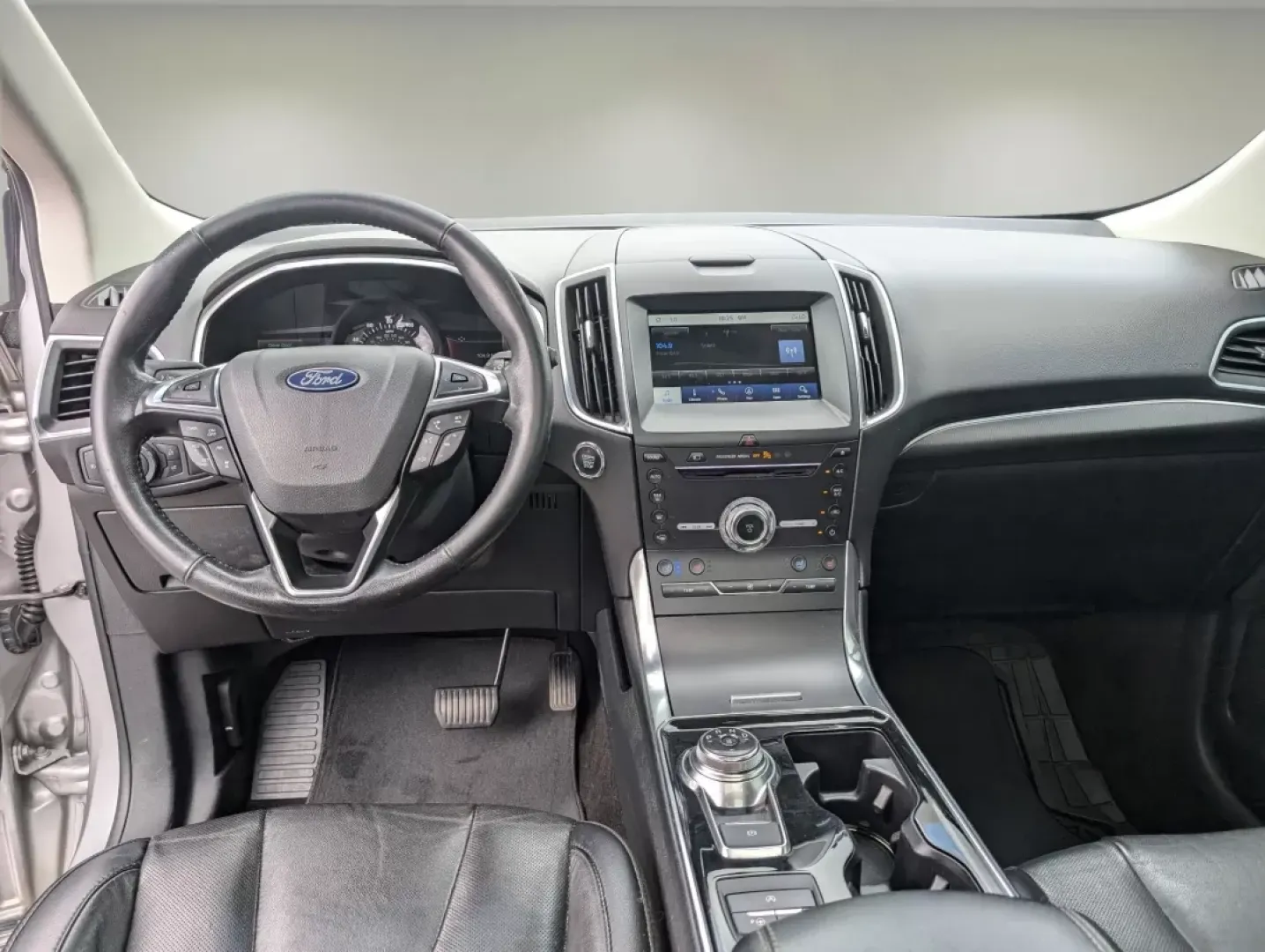 2019 Ford Edge Titanium (2FMPK3K9XKB) with an Other engine, located at 3959 U.S. 80 W, Phenix City, AL, 36870, (334) 297-4885, 32.469296, -85.135185 - Looking for the perfect vehicle to elevate your daily commute or weekend adventures? Look no further! Gils Auto in Phenix City, AL, is thrilled to present this 2019 Ford Edge Titanium, an SUV designed for those who want a blend of style, comfort, and performance. Whether you're navigating the bustli - Photo#12
