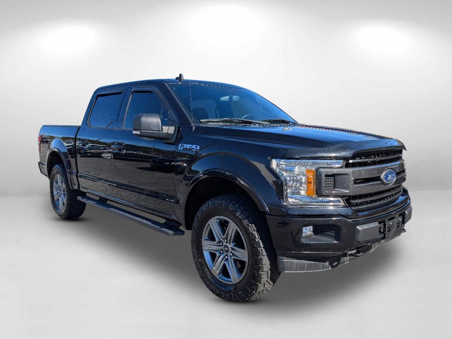 2019 Ford F-150 XLT (1FTEW1E43KF) with an Twin Turbo Regular Unleaded V-6 3.5 L/213 engine, 10-Speed Automatic w/OD transmission, located at 1430 Gateway Drive, Opelika, AL, 36801, (334) 239-0944, 32.637871, -85.409790 - 2019 Ford F-150 XLT - Photo#2