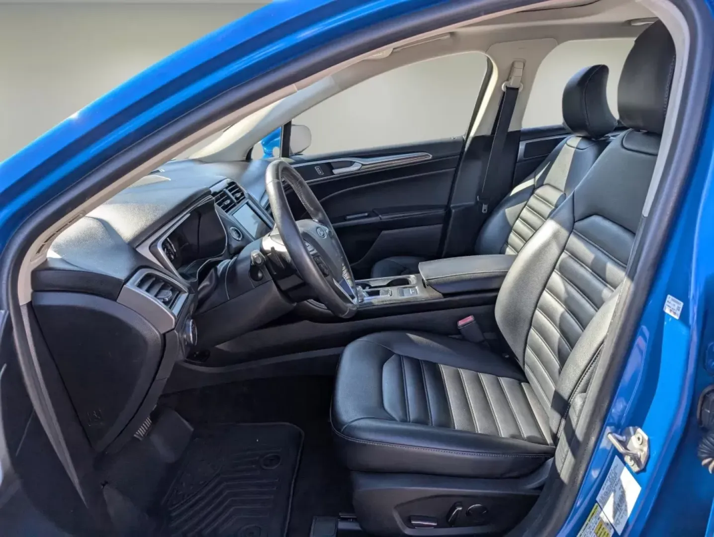 2019 Ford Fusion SEL (3FA6P0CD2KR) with an Other engine, located at 1430 Gateway Drive, Opelika, AL, 36801, (334) 239-0944, 32.637871, -85.409790 - Discover your next adventure with the 2019 Ford Fusion SEL, a perfect blend of style, comfort, and practicality for those seeking a reliable ride in Phenix City, AL. Whether you're making daily commutes or planning weekend getaways with family and friends, this sedan is designed to elevate your driv - Photo#9