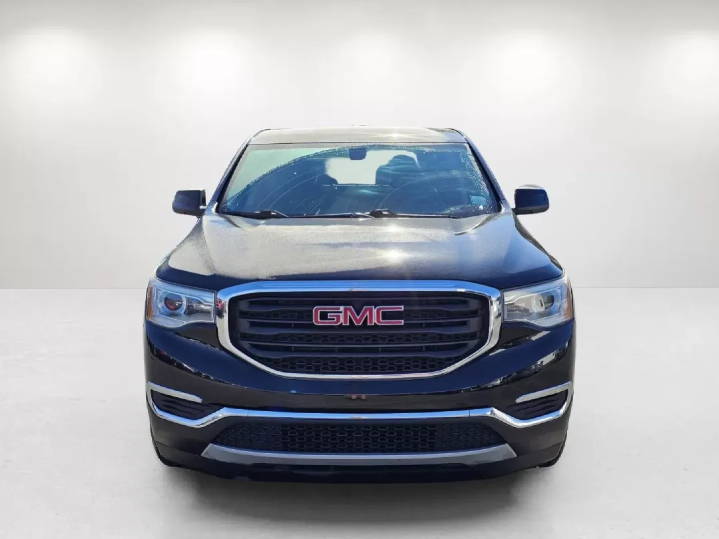 2019 /Jet Black GMC Acadia SLE (1GKKNKLA3KZ) with an Other engine, located at 5115 14th Ave., Columbus, GA, 31904, (706) 323-0345, 32.511494, -84.971046 - Discover the freedom of family adventures with the 2019 GMC Acadia SLE, a versatile SUV designed for those who value comfort, safety, and style. Whether you're navigating the hustle of daily commutes or gearing up for weekend road trips, this spacious vehicle offers the perfect blend of functionalit - Photo#3