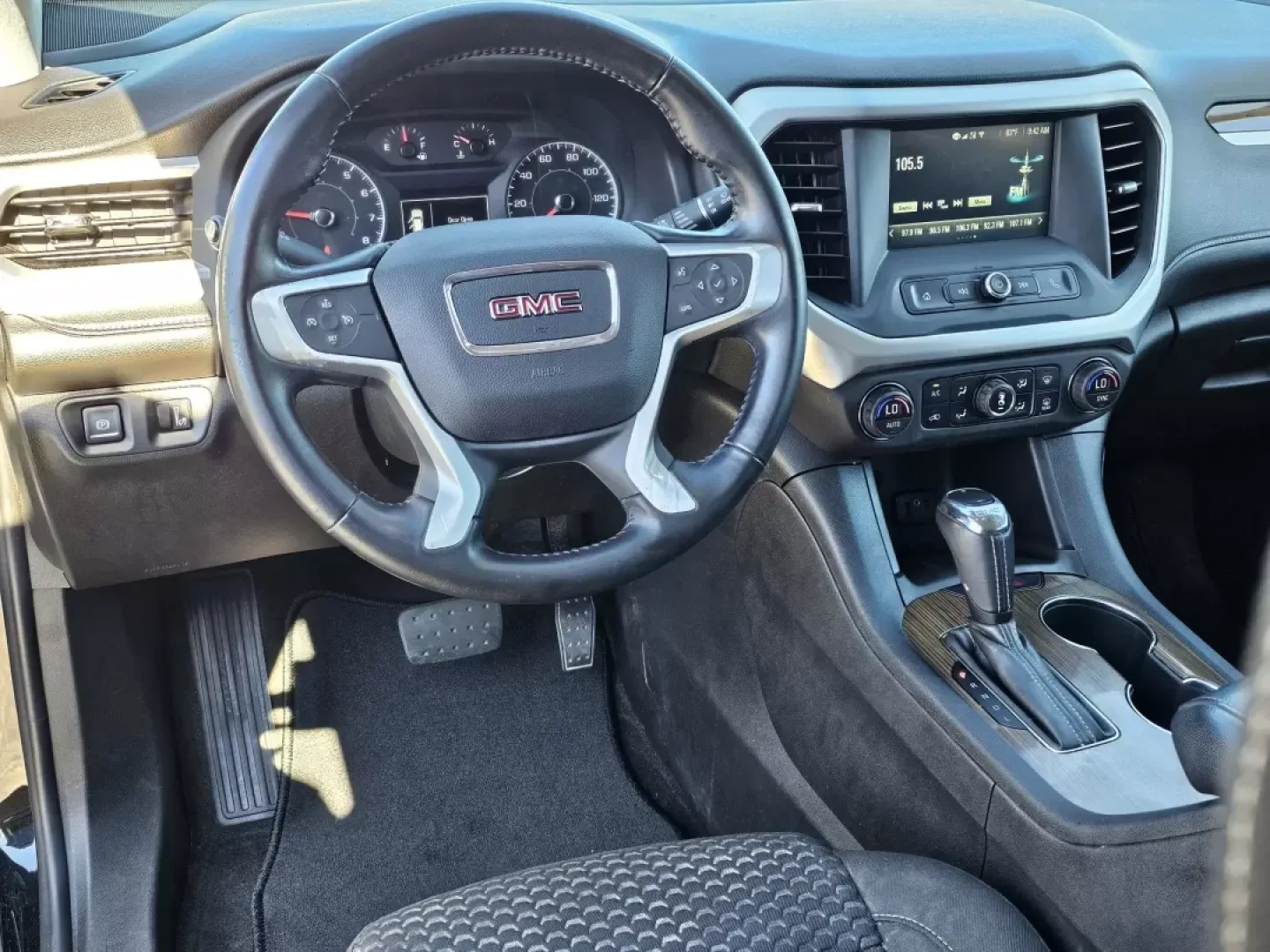 2019 /Jet Black GMC Acadia SLE (1GKKNKLA3KZ) with an Other engine, located at 5115 14th Ave., Columbus, GA, 31904, (706) 323-0345, 32.511494, -84.971046 - Discover the freedom of family adventures with the 2019 GMC Acadia SLE, a versatile SUV designed for those who value comfort, safety, and style. Whether you're navigating the hustle of daily commutes or gearing up for weekend road trips, this spacious vehicle offers the perfect blend of functionalit - Photo#16