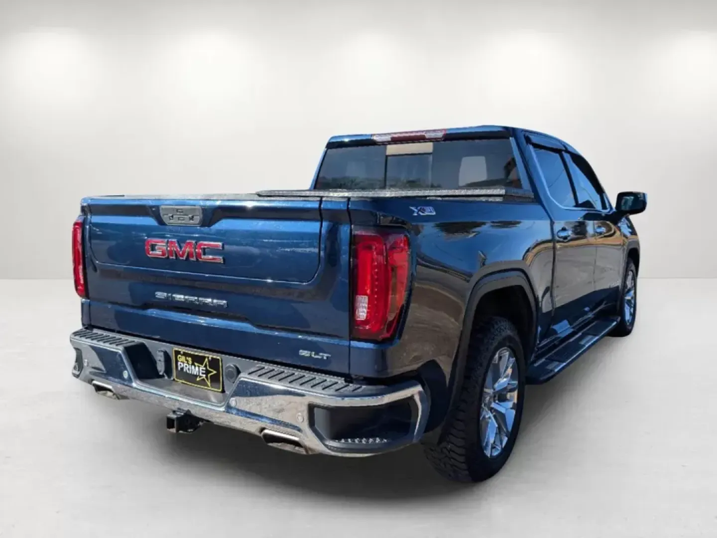 2019 /Dark Walnut/Slate GMC Sierra 1500 SLT (3GTU9DED6KG) with an Gas V8 5.3L engine, 8-Speed Automatic transmission, located at 804 22nd Ave, Phenix City, AL, 36870, (334) 297-1860, 32.484749, -85.024475 - **Explore Your Next Adventure with the 2019 GMC Sierra 1500 SLT Ideal for both Work and Play!**<br /> <br /> Are you ready to elevate your driving experience? The 2019 GMC Sierra 1500 SLT is designed to accommodate your lifestyle, whether it's tackling daily commutes, embarking on weekend getaways, - Photo#4