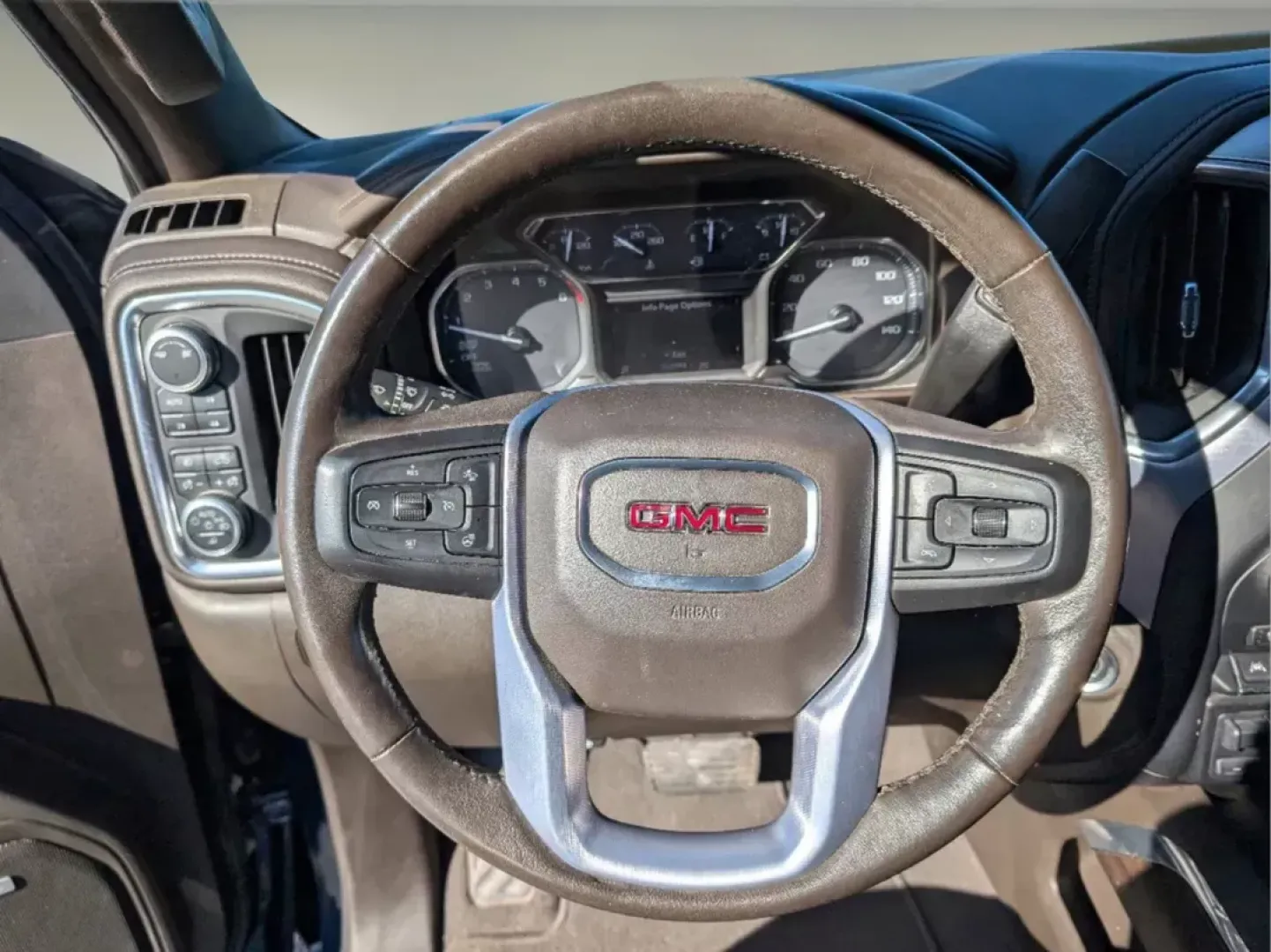 2019 /Dark Walnut/Slate GMC Sierra 1500 SLT (3GTU9DED6KG) with an Gas V8 5.3L engine, 8-Speed Automatic transmission, located at 804 22nd Ave, Phenix City, AL, 36870, (334) 297-1860, 32.484749, -85.024475 - **Explore Your Next Adventure with the 2019 GMC Sierra 1500 SLT Ideal for both Work and Play!**<br /> <br /> Are you ready to elevate your driving experience? The 2019 GMC Sierra 1500 SLT is designed to accommodate your lifestyle, whether it's tackling daily commutes, embarking on weekend getaways, - Photo#15