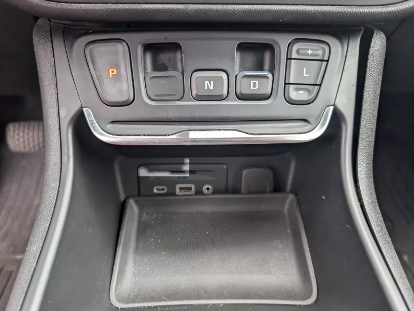 2019 /Jet Black GMC Terrain SLT (3GKALPEX2KL) with an Other engine, located at 804 22nd Ave, Phenix City, AL, 36870, (334) 297-1860, 32.484749, -85.024475 - Explore the open road in style and comfort with the 2019 GMC Terrain SLT, the perfect SUV for budget-conscious buyers and families alike. This sport utility vehicle is not just a mode of transportation; it's an invitation to adventure. Whether you're embarking on a weekend getaway, commuting through - Photo#13