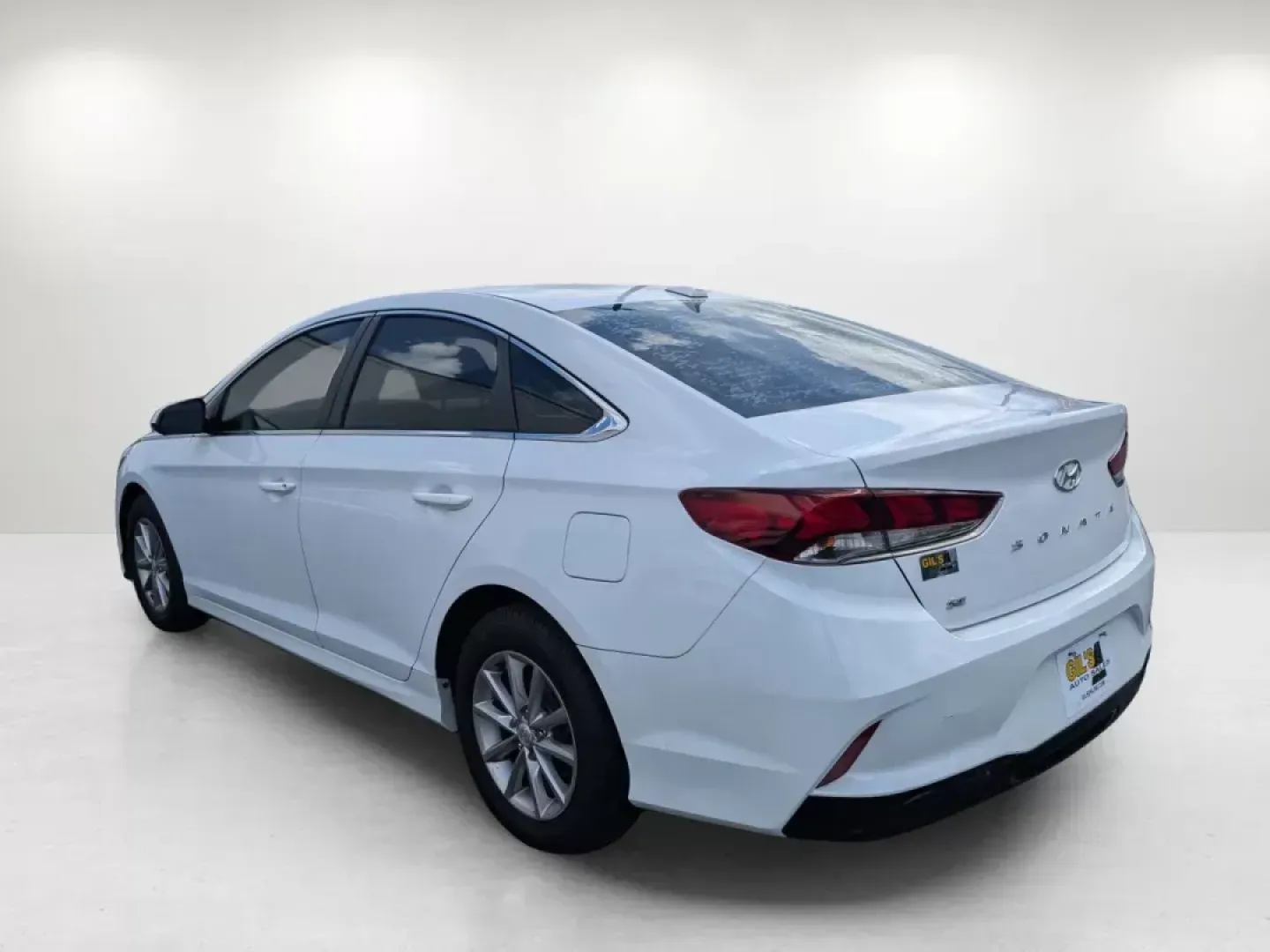 2019 /Black Hyundai Sonata SE (5NPE24AF9KH) with an Other engine, located at 5115 14th Ave., Columbus, GA, 31904, (706) 323-0345, 32.511494, -84.971046 - ### Discover the Perfect Sedan for Your Lifestyle at Gils Auto - Columbus!<br /> <br /> Are you on the hunt for a reliable, stylish sedan that seamlessly fits into your busy lifestyle? Look no further than this stunning **2019 Hyundai Sonata SE**, now available at **Gils Auto**, located at **5115 14 - Photo#6