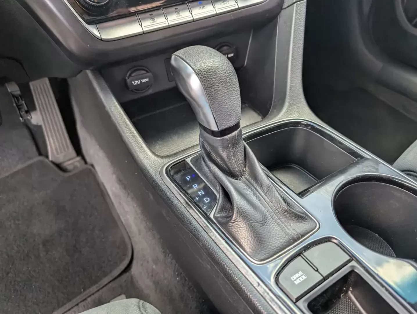 2019 /Black Hyundai Sonata SE (5NPE24AF9KH) with an Other engine, located at 5115 14th Ave., Columbus, GA, 31904, (706) 323-0345, 32.511494, -84.971046 - ### Discover the Perfect Sedan for Your Lifestyle at Gils Auto - Columbus!<br /> <br /> Are you on the hunt for a reliable, stylish sedan that seamlessly fits into your busy lifestyle? Look no further than this stunning **2019 Hyundai Sonata SE**, now available at **Gils Auto**, located at **5115 14 - Photo#13