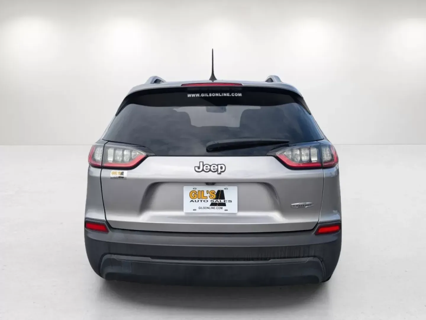 2019 /Black Jeep Cherokee Latitude (1C4PJLCB0KD) with an Other engine, located at 5115 14th Ave., Columbus, GA, 31904, (706) 323-0345, 32.511494, -84.971046 - ### Adventure Awaits with This 2019 Jeep Cherokee Latitude at Gils Auto!<br /> <br /> If you're ready to elevate your driving experience, the 2019 Jeep Cherokee Latitude is the perfect vehicle for your lifestyle. Whether you're a growing family seeking spacious comfort or a weekend adventurer cravin - Photo#5