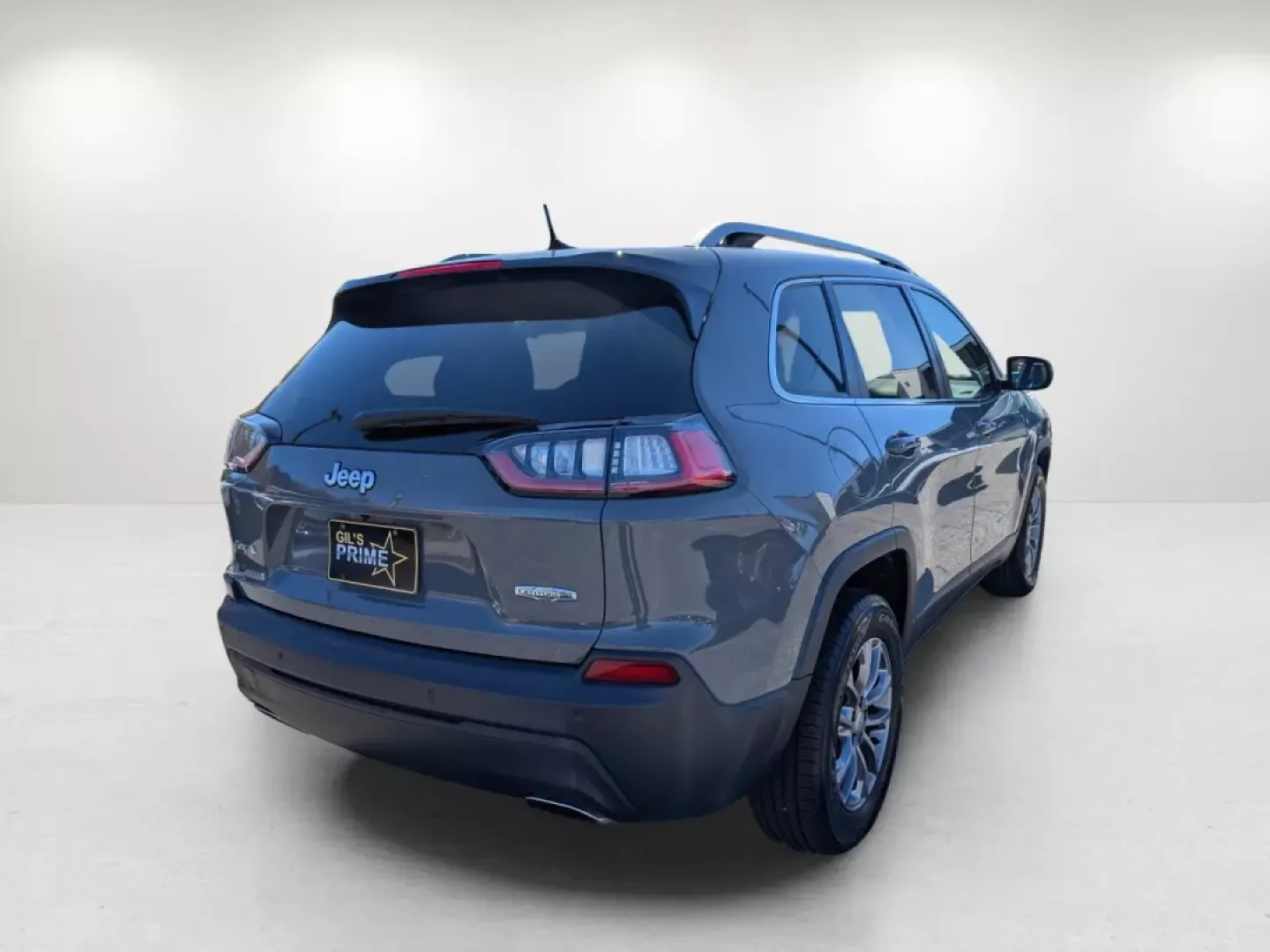 2019 /Black Jeep Cherokee Latitude Plus (1C4PJMLX5KD) with an Other engine, located at 3959 U.S. 80 W, Phenix City, AL, 36870, (334) 297-4885, 32.469296, -85.135185 - Discover the perfect blend of style, functionality, and performance that the 2019 Jeep Cherokee Latitude Plus brings to your life! Whether you're seeking reliable transportation for your growing family or planning thrilling weekend adventures, this versatile crossover is designed to meet all your ne - Photo#5