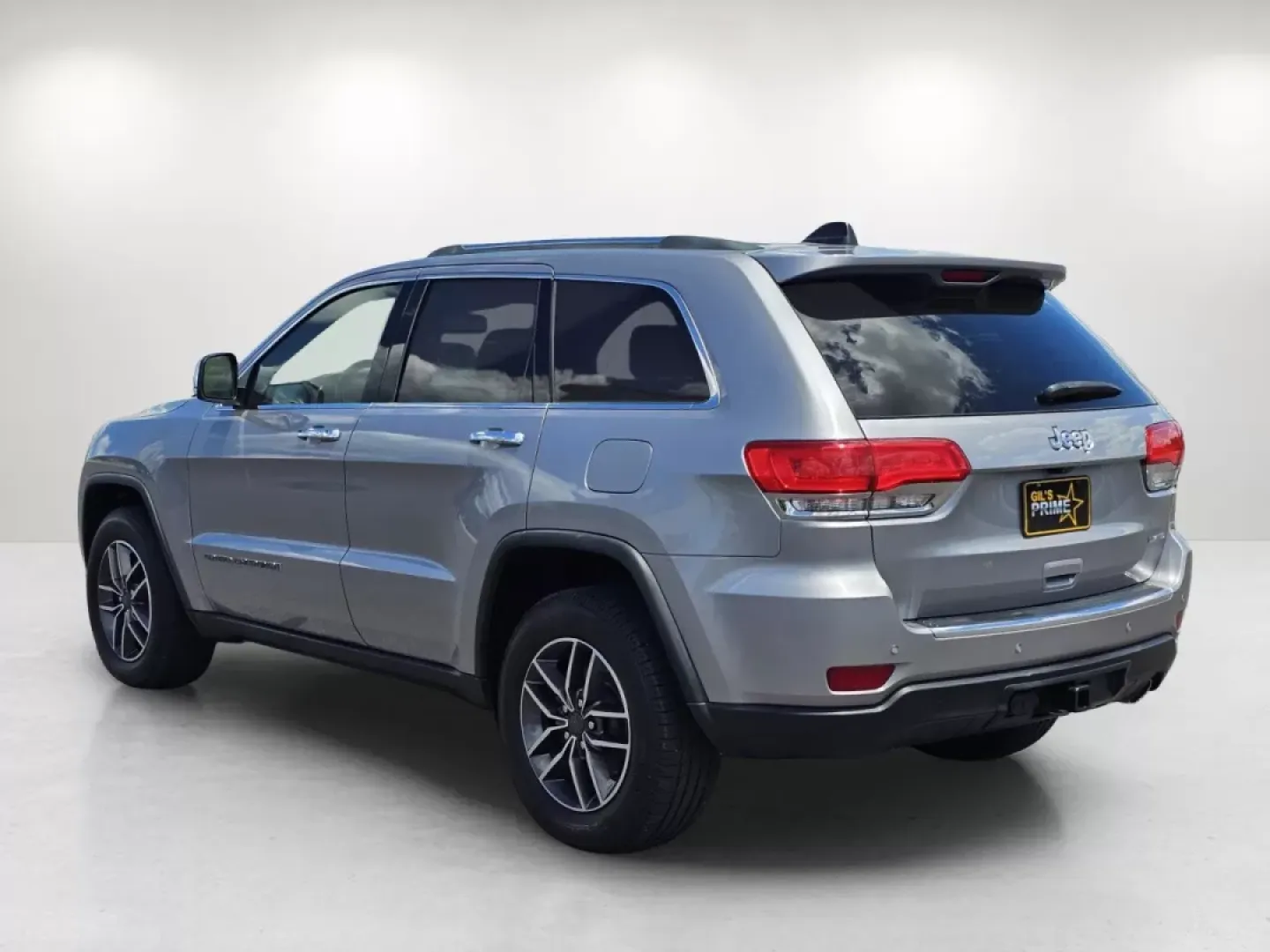 2019 /Black Jeep Grand Cherokee Limited (1C4RJEBG1KC) with an Other engine, located at 1430 Gateway Drive, Opelika, AL, 36801, (334) 239-0944, 32.637871, -85.409790 - Experience the ultimate blend of style, capability, and comfort with the stunning 2019 Jeep Grand Cherokee Limited at Gils Auto - Prattville. Whether you're navigating the busy streets of Prattville, AL, or embarking on a weekend adventure with family and friends, this SUV is designed to elevate you - Photo#2