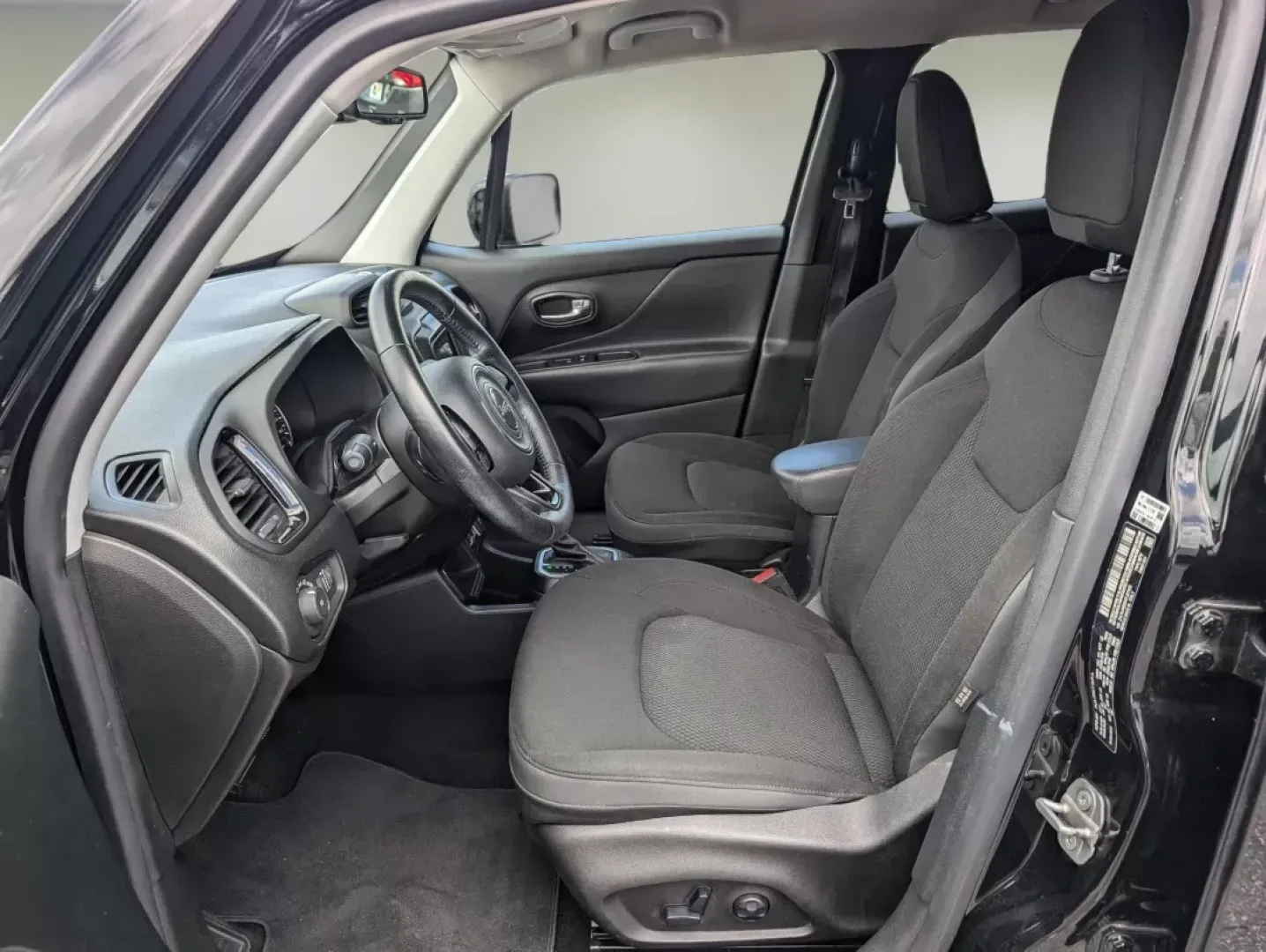 2019 /Black Jeep Renegade Altitude (ZACNJABB8KP) with an Other engine, located at 3959 U.S. 80 W, Phenix City, AL, 36870, (334) 297-4885, 32.469296, -85.135185 - **Discover Adventure with the 2019 Jeep Renegade Altitude at Gils Auto - Phenix City**<br /> <br /> Are you ready to elevate your driving experience? Whether you're a weekend adventurer, a busy commuter, or a growing family seeking reliability and style, the 2019 Jeep Renegade Altitude is the perfec - Photo#9