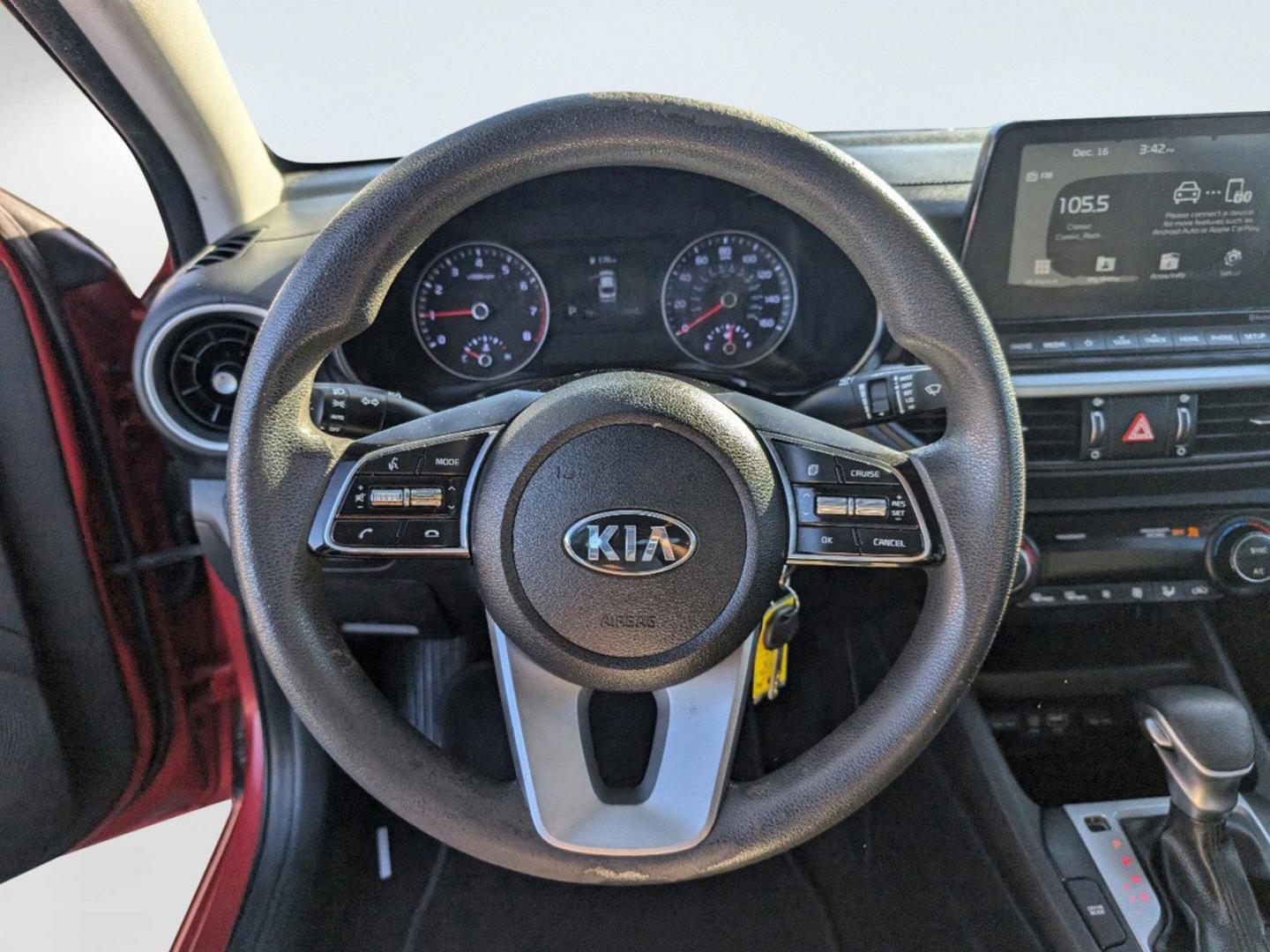 2019 /Black Kia Forte LXS (3KPF24AD4KE) with an Regular Unleaded I-4 2.0 L/122 engine, 1-Speed CVT w/OD transmission, located at 5115 14th Ave., Columbus, GA, 31904, (706) 323-0345, 32.511494, -84.971046 - 2019 Kia Forte LXS - Photo#16