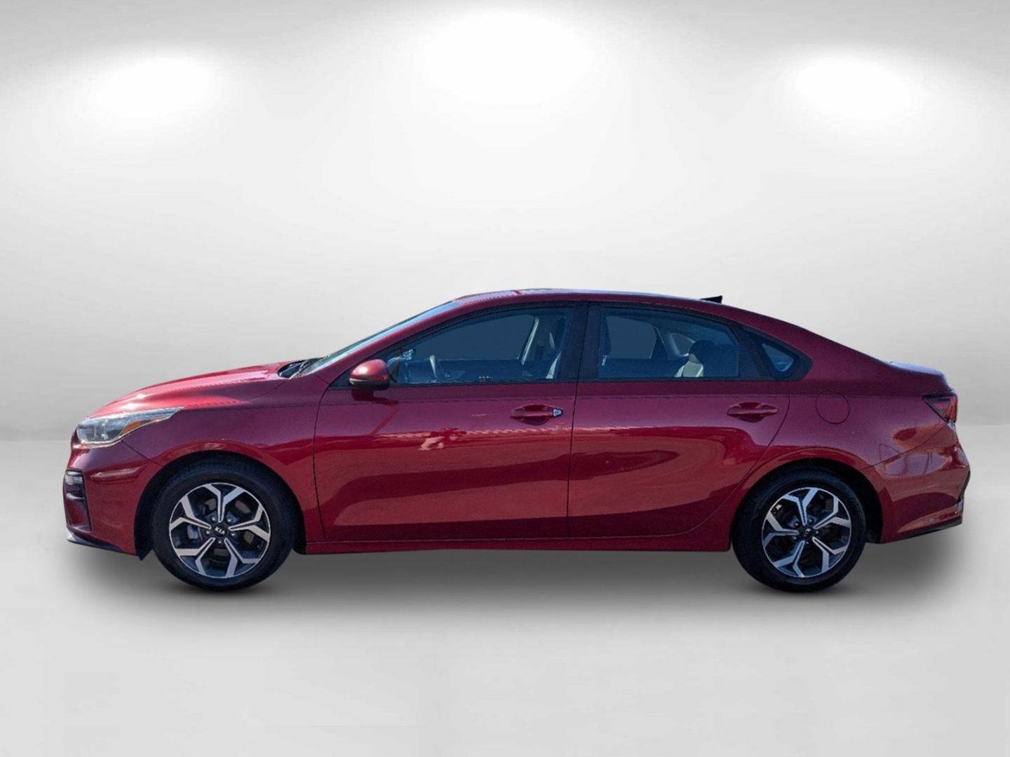 2019 /Black Kia Forte LXS (3KPF24AD4KE) with an Regular Unleaded I-4 2.0 L/122 engine, 1-Speed CVT w/OD transmission, located at 5115 14th Ave., Columbus, GA, 31904, (706) 323-0345, 32.511494, -84.971046 - 2019 Kia Forte LXS - Photo#8