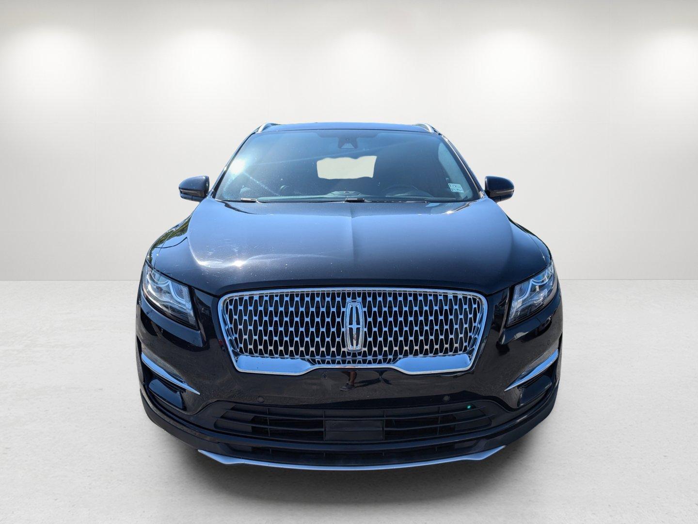 2019 Lincoln MKC Reserve (5LMCJ3C97KU) with an Intercooled Turbo Premium Unleaded I-4 2.0 L/122 engine, 6-Speed Automatic w/OD transmission, located at 804 22nd Ave, Phenix City, AL, 36870, (334) 297-1860, 32.484749, -85.024475 - 2019 Lincoln MKC Reserve - Photo#2