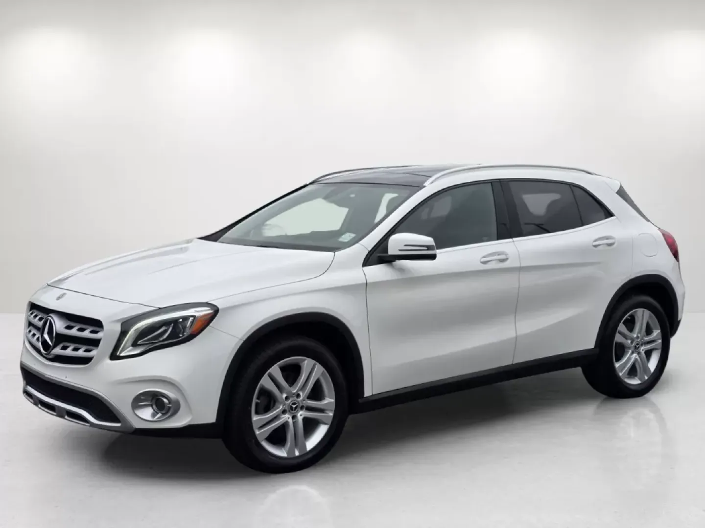 2019 Mercedes-Benz GLA GLA 250 (WDCTG4EB1KU) with an Other engine, located at 804 22nd Ave, Phenix City, AL, 36870, (334) 297-1860, 32.484749, -85.024475 - Are you ready to elevate your daily commute or family adventures? Look no further than this stunning 2019 Mercedes-Benz GLA 250, available now at Gils Auto in Phenix City, AL. Perfectly tailored for those who seek a blend of luxury and practicality, this SUV promises to be your reliable companion fo - Photo#7