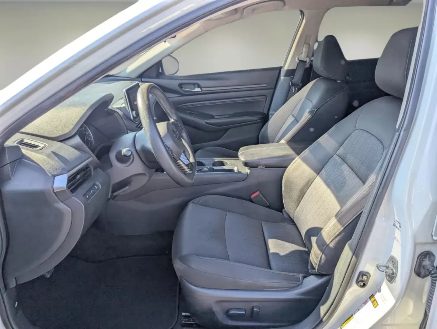 2019 /Charcoal Nissan Altima 2.5 S (1N4BL4BVXKC) with an Other engine, located at 1430 Gateway Drive, Opelika, AL, 36801, (334) 239-0944, 32.637871, -85.409790 - **Drive Your Dreams with the 2019 Nissan Altima Perfect for Everyday Adventures!**<br /> <br /> Are you in the market for a reliable vehicle that balances comfort, style, and efficiency? Look no further than this stunning 2019 Nissan Altima, now available at Gils Auto in Phenix City, AL. Whether yo - Photo#9