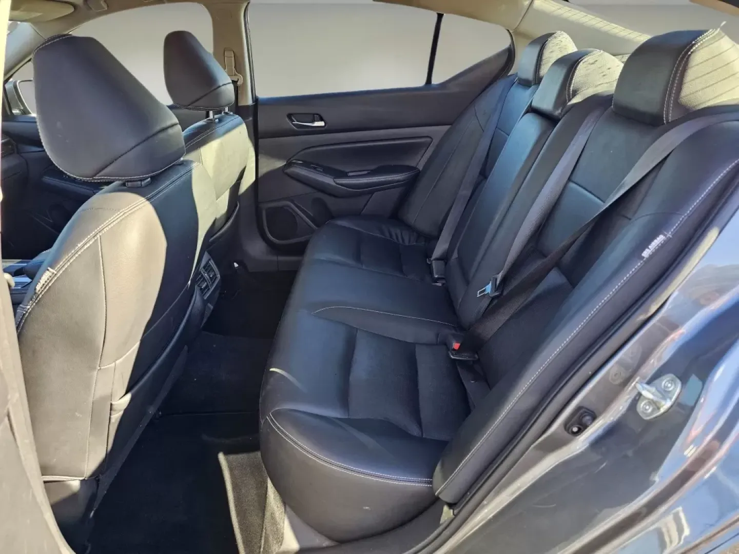 2019 /Charcoal Nissan Altima 2.5 SL (1N4BL4EV9KC) with an Other engine, located at 7000 Northlake Connector, Columbus, GA, 31904, (706) 987-8085, 32.524975, -84.978134 - **Experience the Perfect Blend of Comfort and Technology with the 2019 Nissan Altima 2.5 SL!** <br /> <br /> Are you on the lookout for a reliable sedan that seamlessly fits into your active lifestyle? Whether you're commuting to work in Phenix City, AL, or taking long weekend drives to explore the - Photo#14