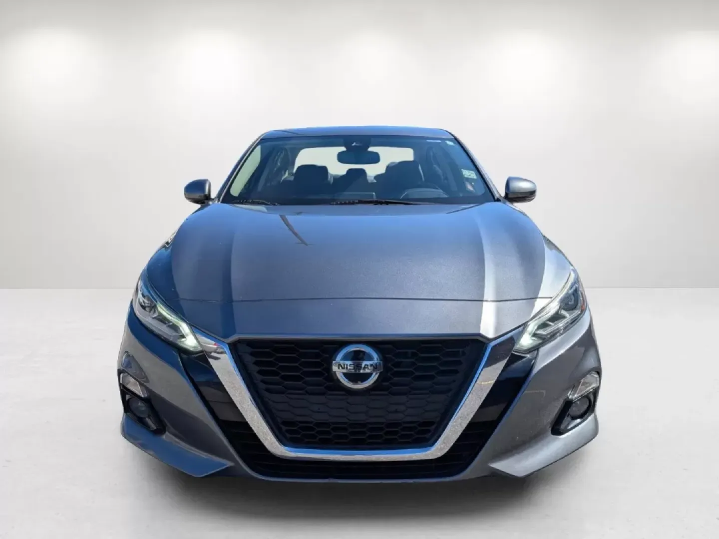 2019 /Charcoal Nissan Altima 2.5 SL (1N4BL4EV3KC) with an Other engine, located at 3959 U.S. 80 W, Phenix City, AL, 36870, (334) 297-4885, 32.469296, -85.135185 - **Discover Freedom with the 2019 Nissan Altima Your Ideal Commuter Companion!**<br /> <br /> Are you tired of the daily grind of long commutes? The 2019 Nissan Altima might just be the perfect solution for you. This spacious, fuel-efficient sedan is designed to make your drives comfortable and enjo - Photo#1