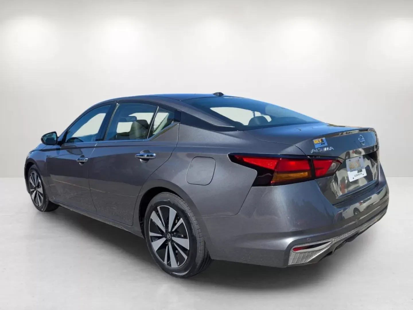 2019 /Charcoal Nissan Altima 2.5 SL (1N4BL4EV3KC) with an Other engine, located at 3959 U.S. 80 W, Phenix City, AL, 36870, (334) 297-4885, 32.469296, -85.135185 - **Discover Freedom with the 2019 Nissan Altima Your Ideal Commuter Companion!**<br /> <br /> Are you tired of the daily grind of long commutes? The 2019 Nissan Altima might just be the perfect solution for you. This spacious, fuel-efficient sedan is designed to make your drives comfortable and enjo - Photo#6