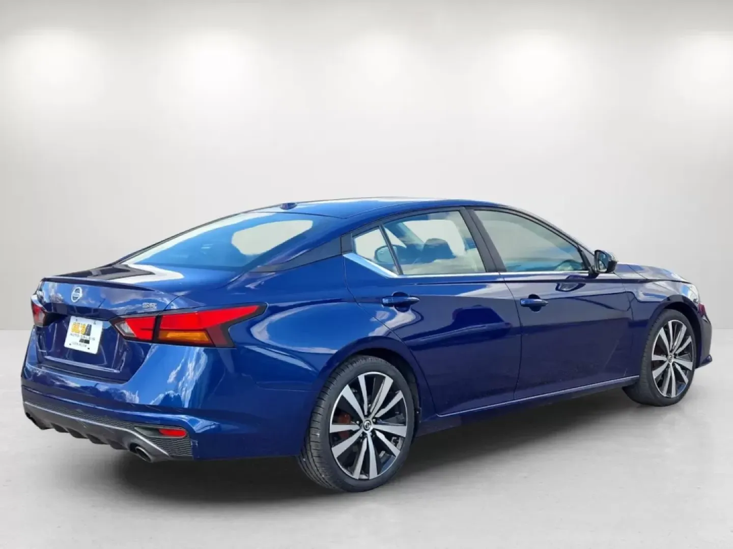 2019 /Sport Nissan Altima 2.5 SR (1N4BL4CV6KC) with an Other engine, located at 521 Old Farm Lane Rd, Prattville, AL, 36066, (334) 325-1505, 32.482460, -86.416367 - Elevate your daily commute or family outings with the 2019 Nissan Altima 2.5 SR, a sedan designed for those who appreciate style, performance, and comfort. This sleek vehicle is perfect for budget-conscious buyers looking to balance reliability and modern features without breaking the bank. With its - Photo#6