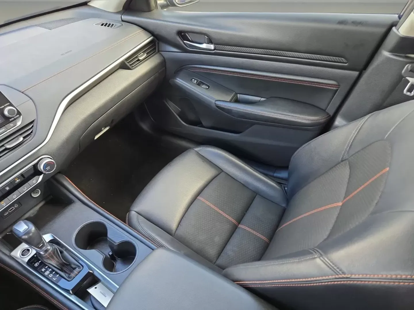 2019 /Sport Nissan Altima 2.5 SR (1N4BL4CV6KC) with an Other engine, located at 521 Old Farm Lane Rd, Prattville, AL, 36066, (334) 325-1505, 32.482460, -86.416367 - Elevate your daily commute or family outings with the 2019 Nissan Altima 2.5 SR, a sedan designed for those who appreciate style, performance, and comfort. This sleek vehicle is perfect for budget-conscious buyers looking to balance reliability and modern features without breaking the bank. With its - Photo#15