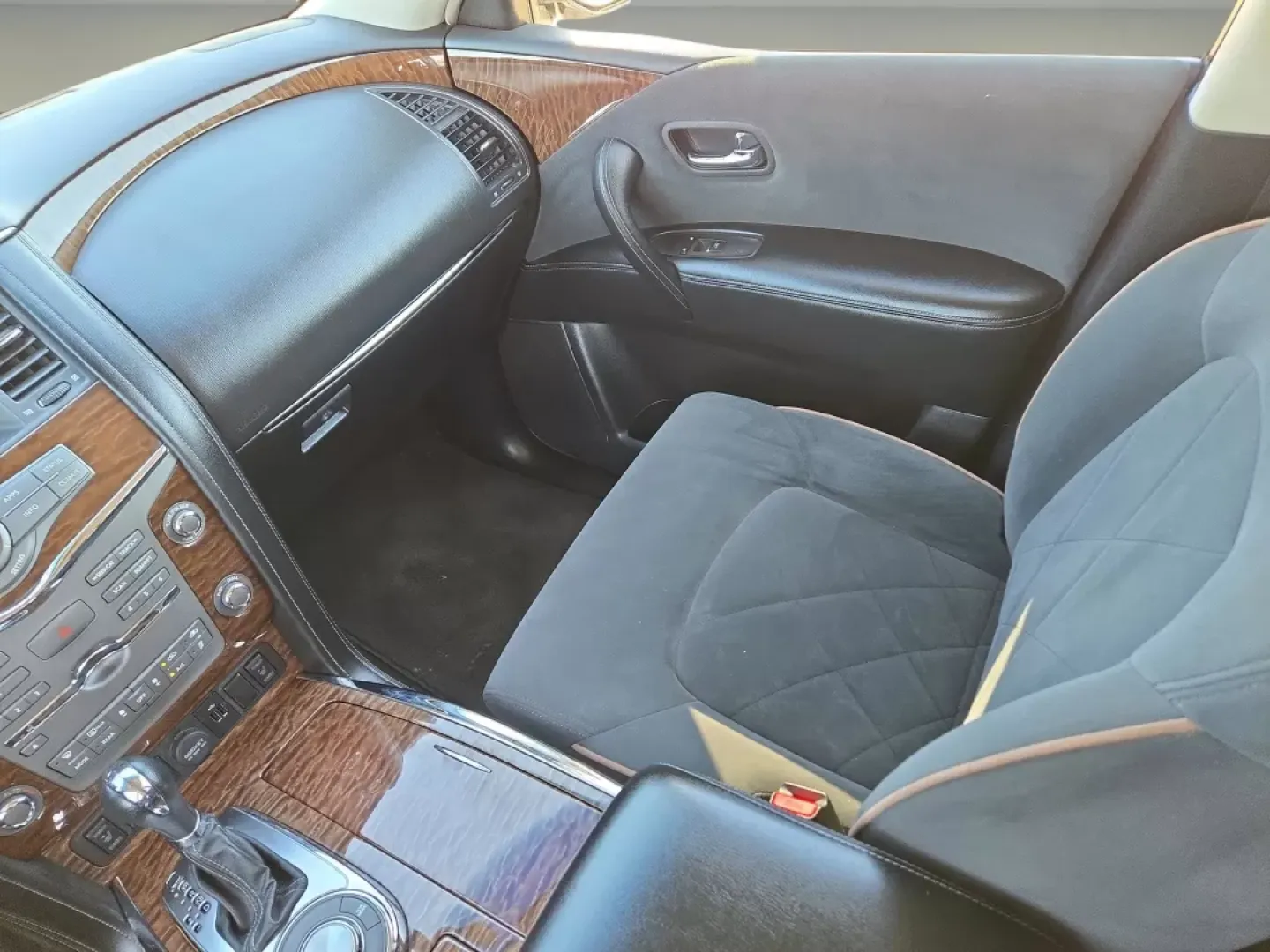 2019 /Charcoal Nissan Armada SV (JN8AY2ND9K9) with an Other engine, located at 5115 14th Ave., Columbus, GA, 31904, (706) 323-0345, 32.511494, -84.971046 - Discover the perfect blend of luxury and practicality with the 2019 Nissan Armada SV, now available at Gils Auto in Prattville, AL. If you're looking for a spacious SUV that can easily accommodate your family or friends for weekend adventures, road trips, or daily commutes, this vehicle is built to - Photo#15