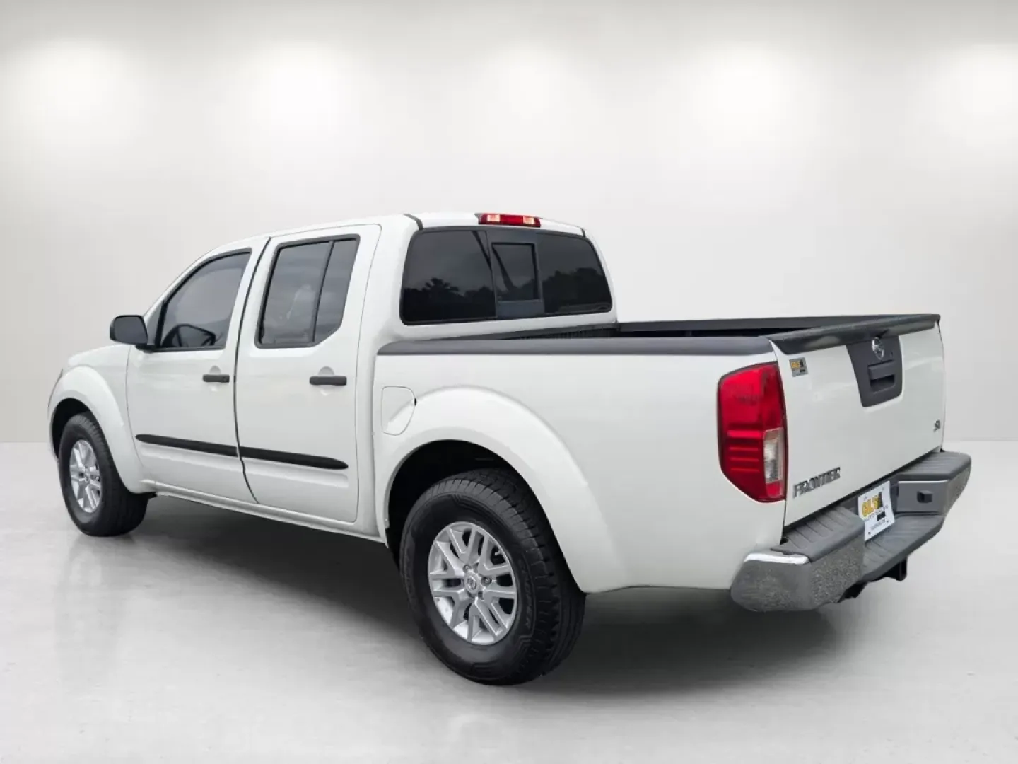 2019 /Steel Nissan Frontier SV (1N6AD0ER7KN) with an Other engine, located at 521 Old Farm Lane Rd, Prattville, AL, 36066, (334) 325-1505, 32.482460, -86.416367 - Are you searching for the perfect vehicle to enhance your active lifestyle? Look no further than the 2019 Nissan Frontier SV, a rugged and reliable crew cab pickup that's ready for anything-from weekend getaways to daily commutes. Available at Gils Auto, a trusted Buy Here Pay Here dealership locate - Photo#5