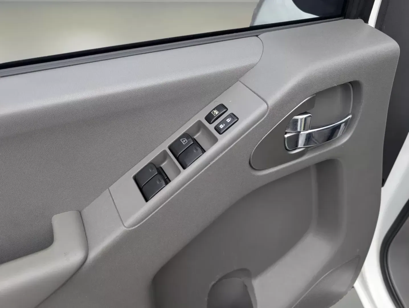 2019 /Steel Nissan Frontier SV (1N6AD0ER7KN) with an Other engine, located at 521 Old Farm Lane Rd, Prattville, AL, 36066, (334) 325-1505, 32.482460, -86.416367 - Are you searching for the perfect vehicle to enhance your active lifestyle? Look no further than the 2019 Nissan Frontier SV, a rugged and reliable crew cab pickup that's ready for anything-from weekend getaways to daily commutes. Available at Gils Auto, a trusted Buy Here Pay Here dealership locate - Photo#7