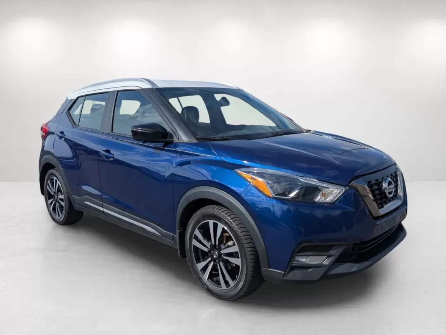 2019 /Charcoal Nissan Kicks SR (3N1CP5CU1KL) with an Other engine, located at 1430 Gateway Drive, Opelika, AL, 36801, (334) 239-0944, 32.637871, -85.409790 - Looking for a compact SUV that fits your active lifestyle and offers a blend of style and functionality? Look no further than the 2019 Nissan Kicks SR, now available at Gils Auto, your trusted Buy Here Pay Here dealership located at 521 Old Farm Lane Rd, Prattville, AL 36066. With a spacious interio - Photo#2