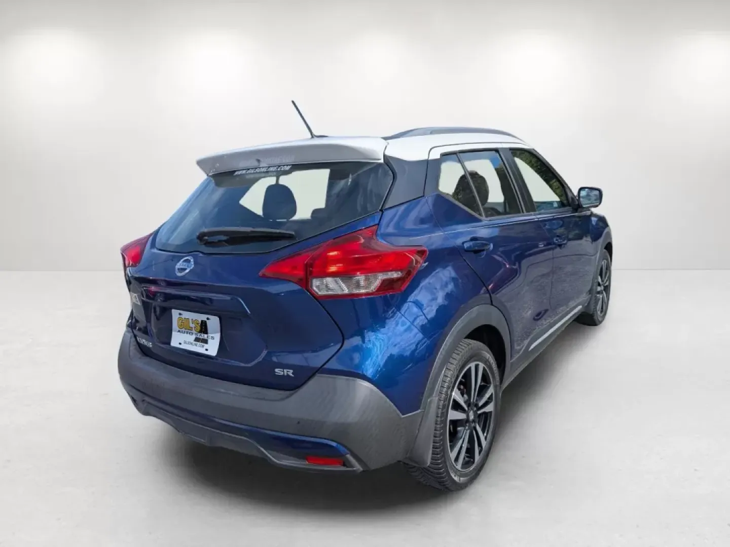 2019 /Charcoal Nissan Kicks SR (3N1CP5CU1KL) with an Other engine, located at 1430 Gateway Drive, Opelika, AL, 36801, (334) 239-0944, 32.637871, -85.409790 - Looking for a compact SUV that fits your active lifestyle and offers a blend of style and functionality? Look no further than the 2019 Nissan Kicks SR, now available at Gils Auto, your trusted Buy Here Pay Here dealership located at 521 Old Farm Lane Rd, Prattville, AL 36066. With a spacious interio - Photo#4